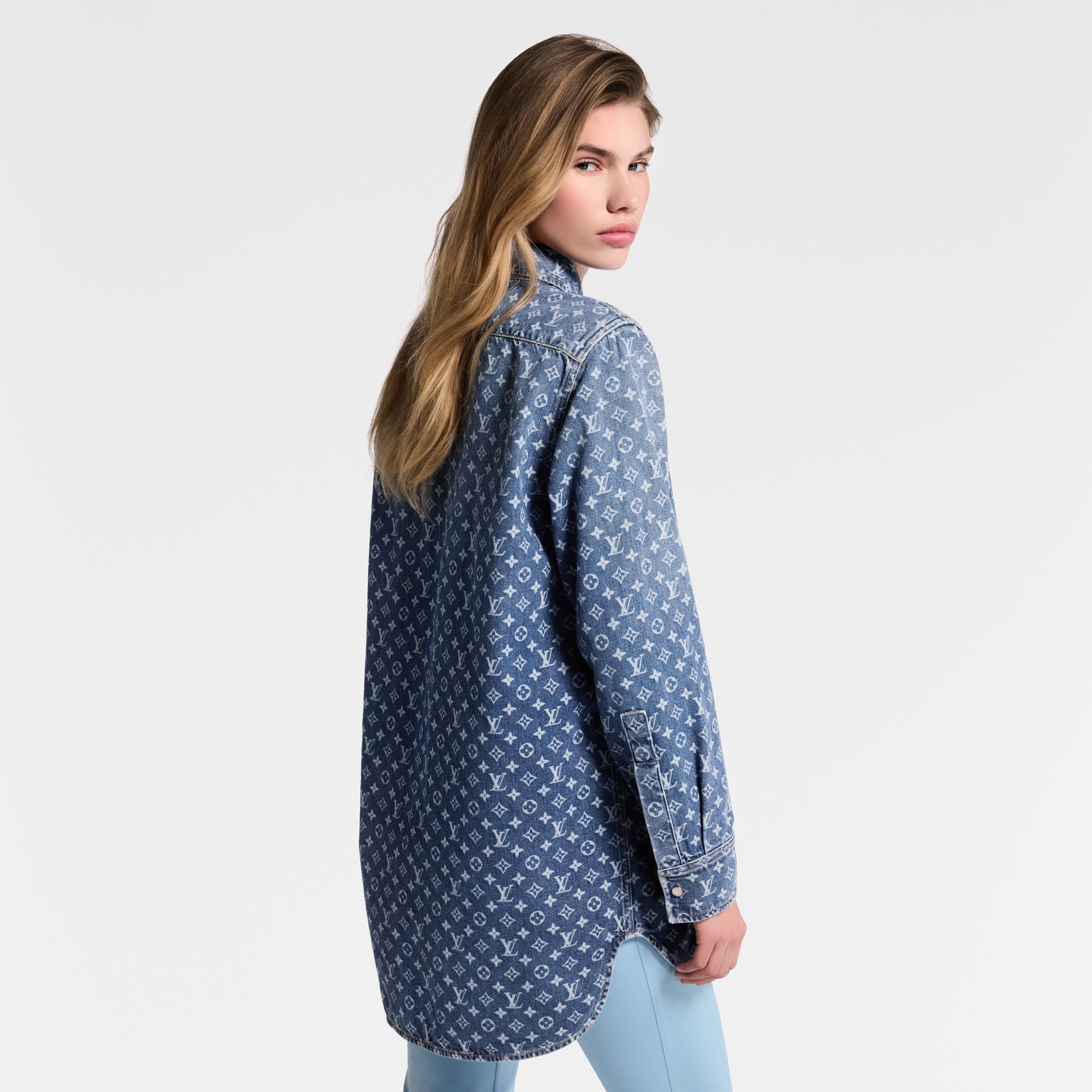  Ready-to-Wear Tops Monogram Denim Shirt | Louis Vuitton ® (Product zoom)