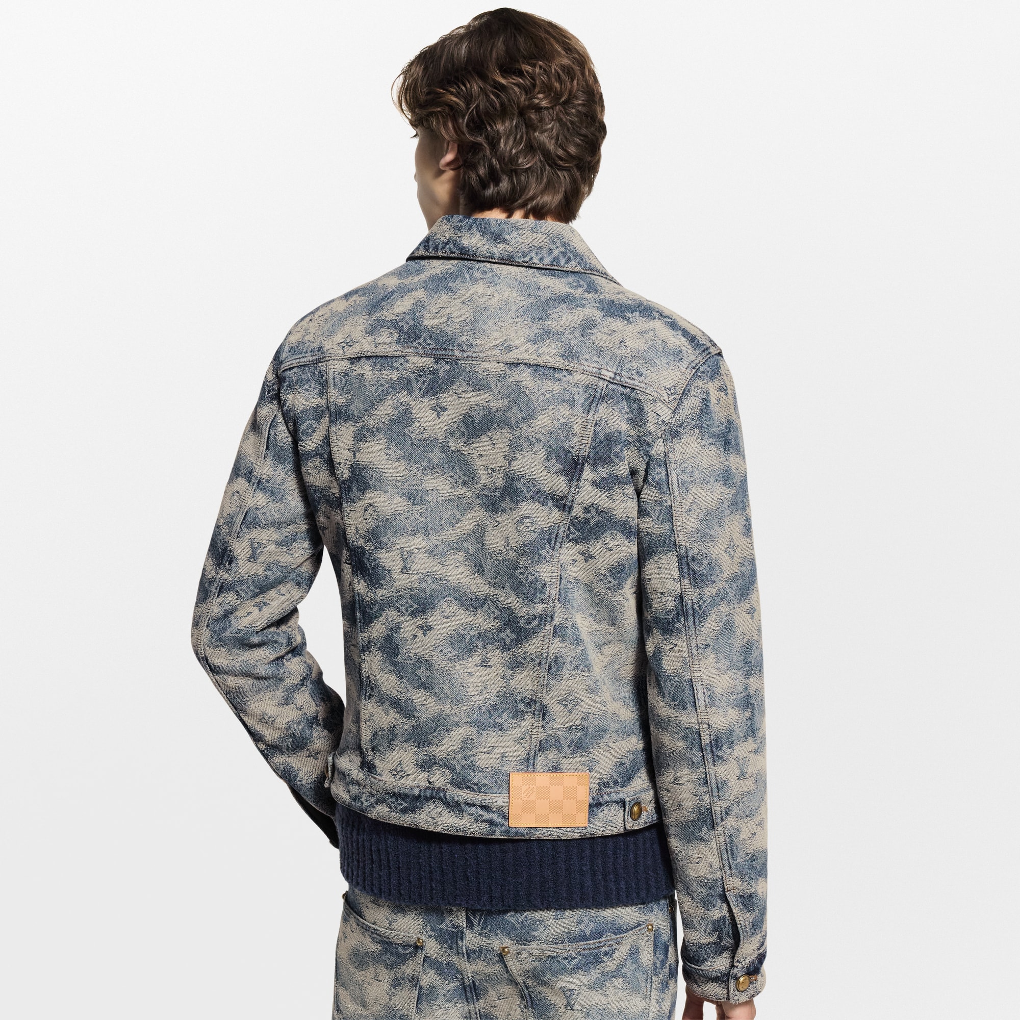  Ready-to-Wear Coats and Outerwear Monogram Denim Trucker Jacket | Louis Vuitton ® (Product zoom)