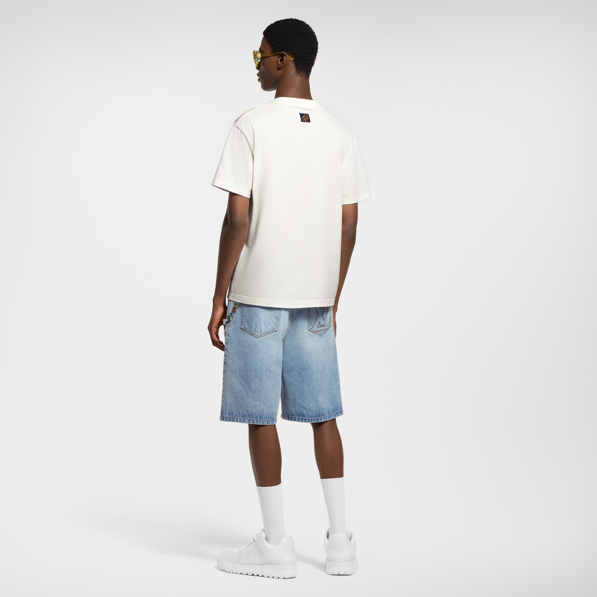  Ready-to-Wear T-Shirts and Polos Monogram Flower 3D Gradient Print T-Shirt | Louis Vuitton ® (Product zoom)