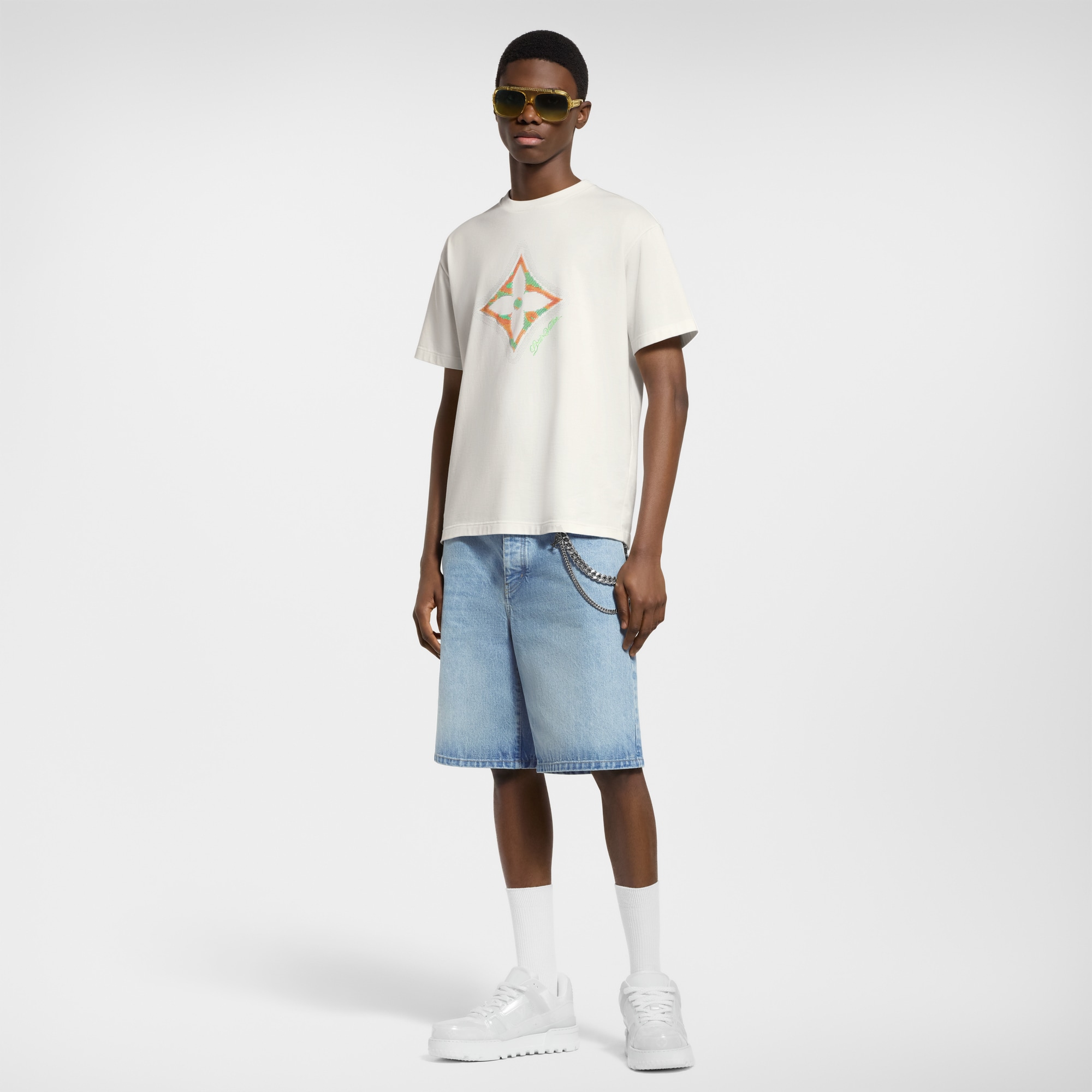  Ready-to-Wear T-Shirts and Polos Monogram Flower 3D Gradient Print T-Shirt | Louis Vuitton ® (Product zoom)