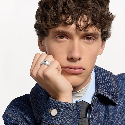 S00 Accessories All Accessories Monogram Flower Ring | Louis Vuitton ® (Product zoom)