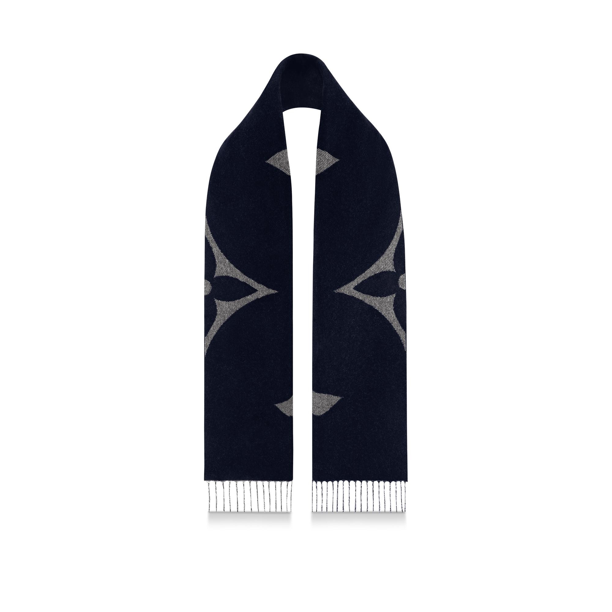 S00 Accessories New This Season Monogram Giant Scarf | Louis Vuitton ® (Product zoom)