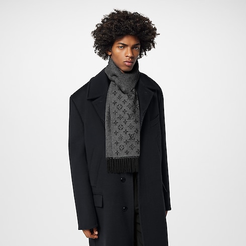 S00 Accessories Scarves Monogram Gradient Scarf | Louis Vuitton ® (Product zoom)