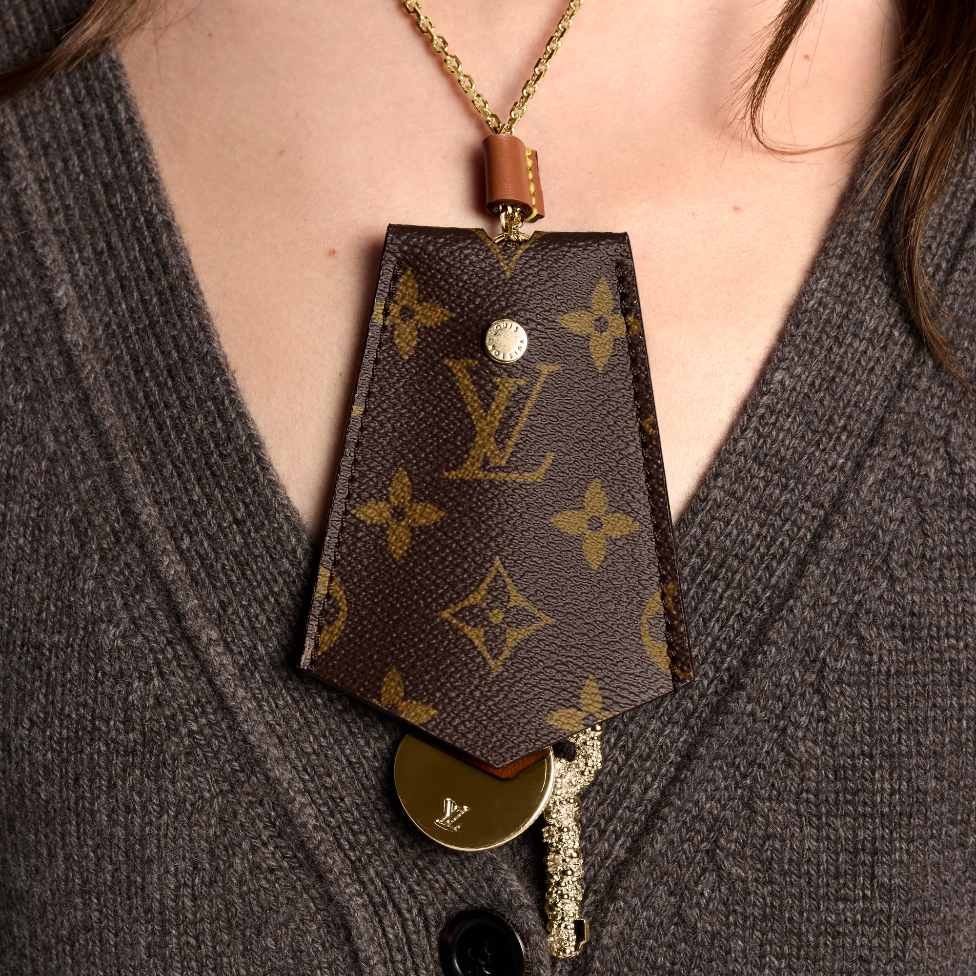 S00 Fashion Jewelry All Fashion Jewelry Monogram Heritage Necklace | Louis Vuitton ® (Product zoom)