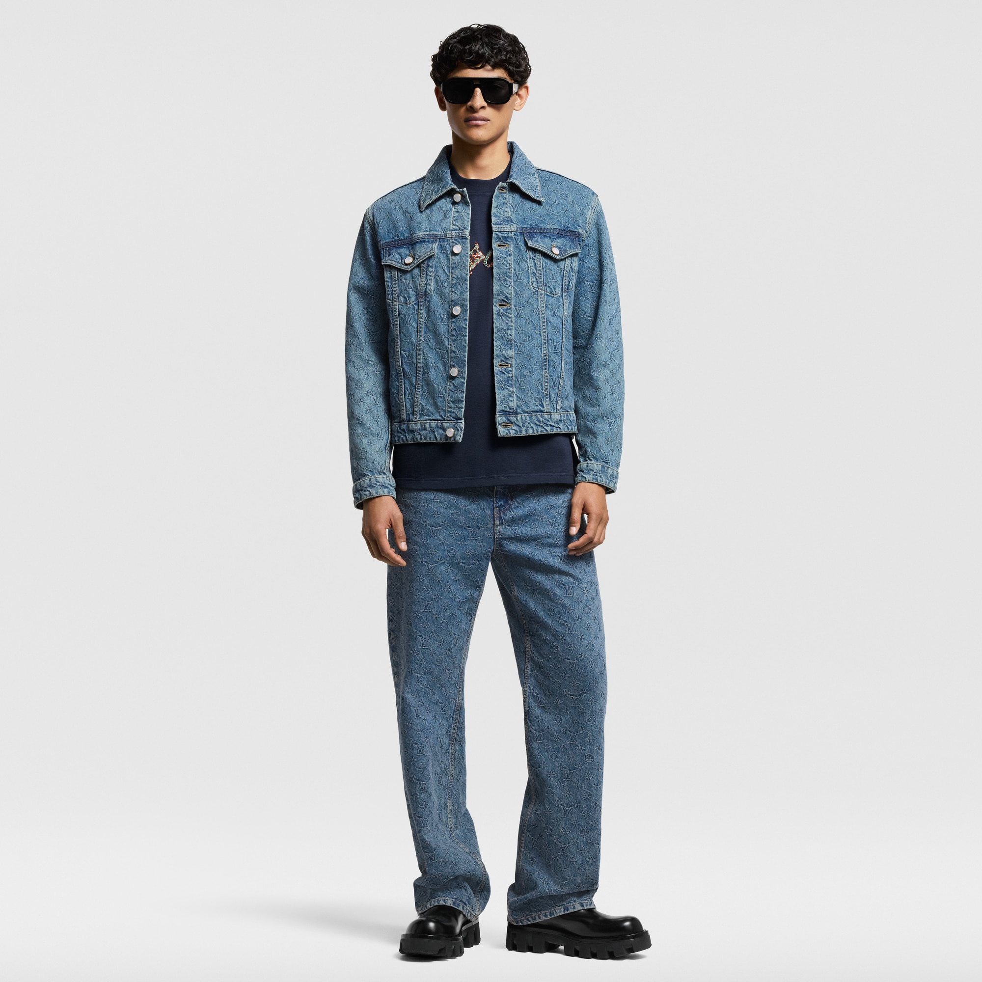  Ready-to-Wear Coats and Outerwear Monogram Jacquard Denim Jacket | Louis Vuitton ® (Product zoom)