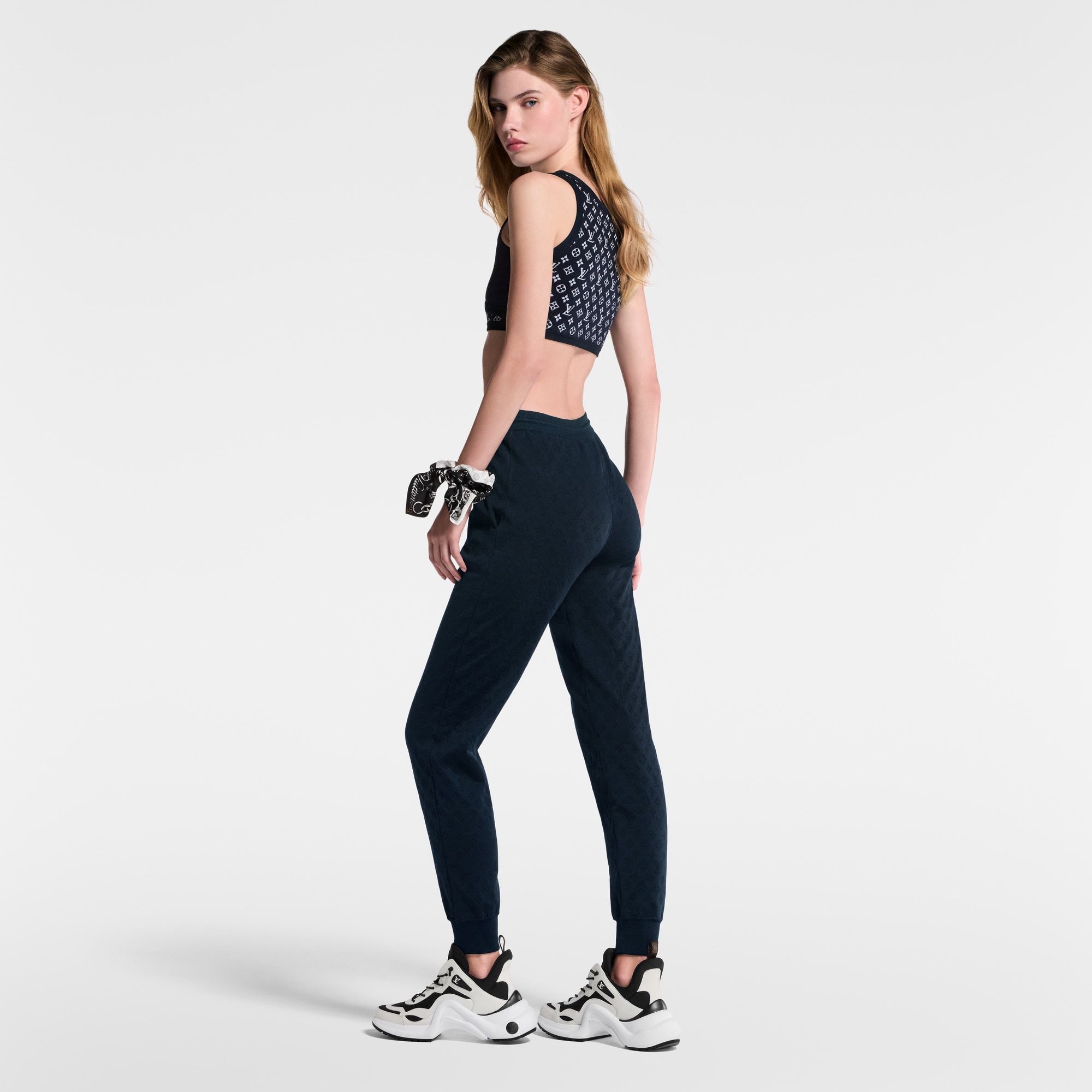  Ready-to-Wear Pants Monogram Jacquard Knit Jogging Pants | Louis Vuitton ® (Product zoom)