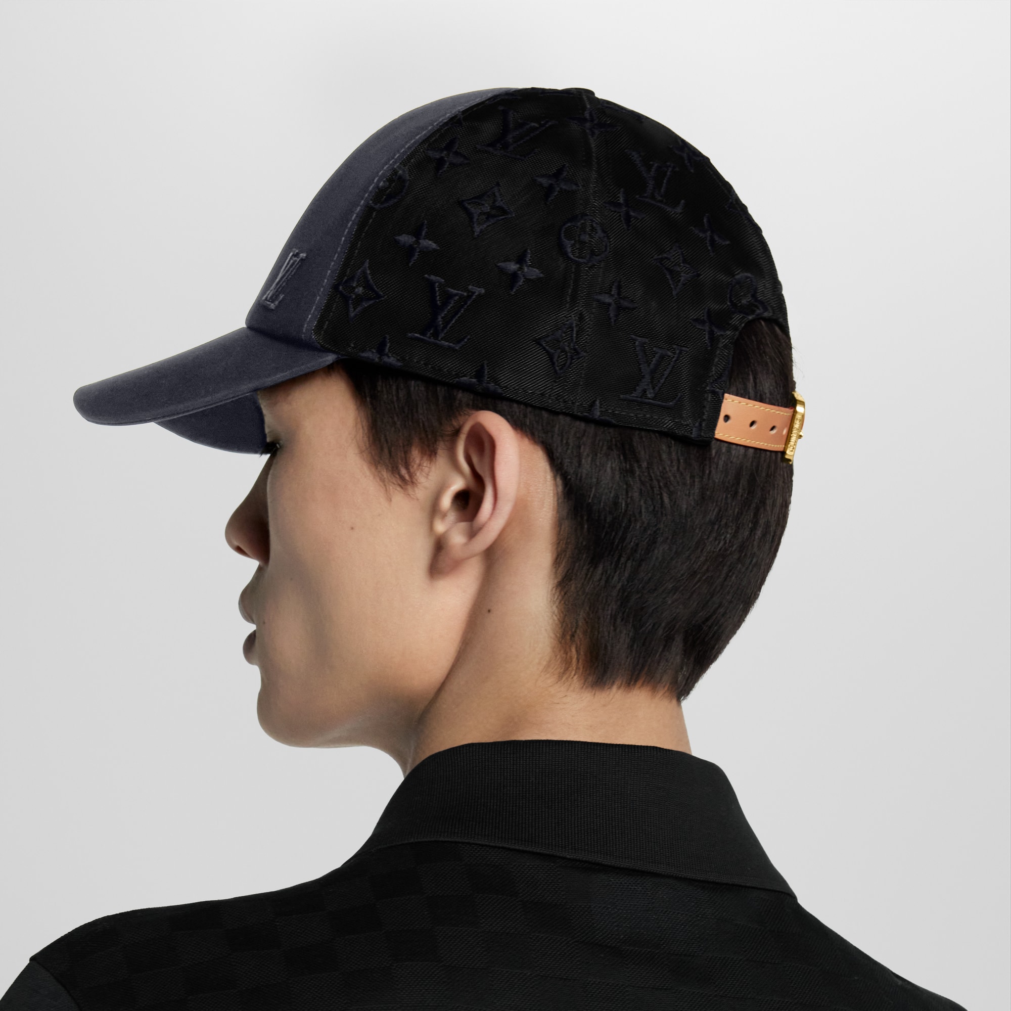 Authentic Louis Vuitton LV Iconic Cap LV Signature Cap S00 - Women - Accessories | LOUIS VUITTON ® main image 2