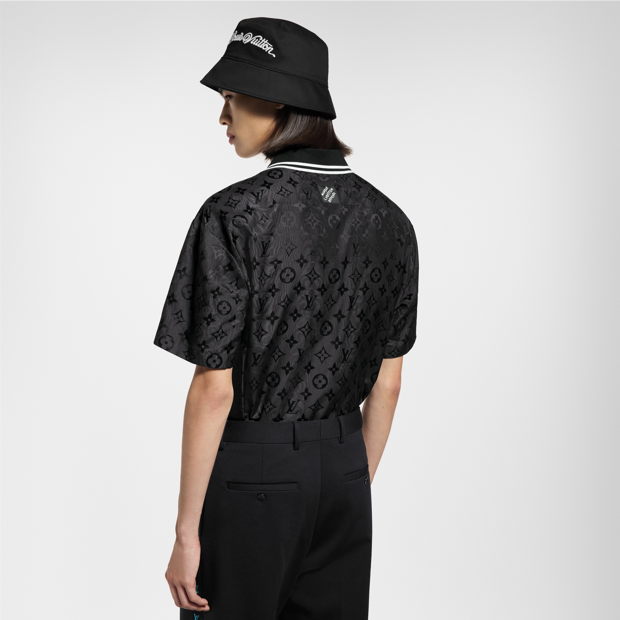  Ready-to-Wear Shirts Monogram Moire Jacquard Short-Sleeved Silk Shirt | Louis Vuitton ® (Product zoom)