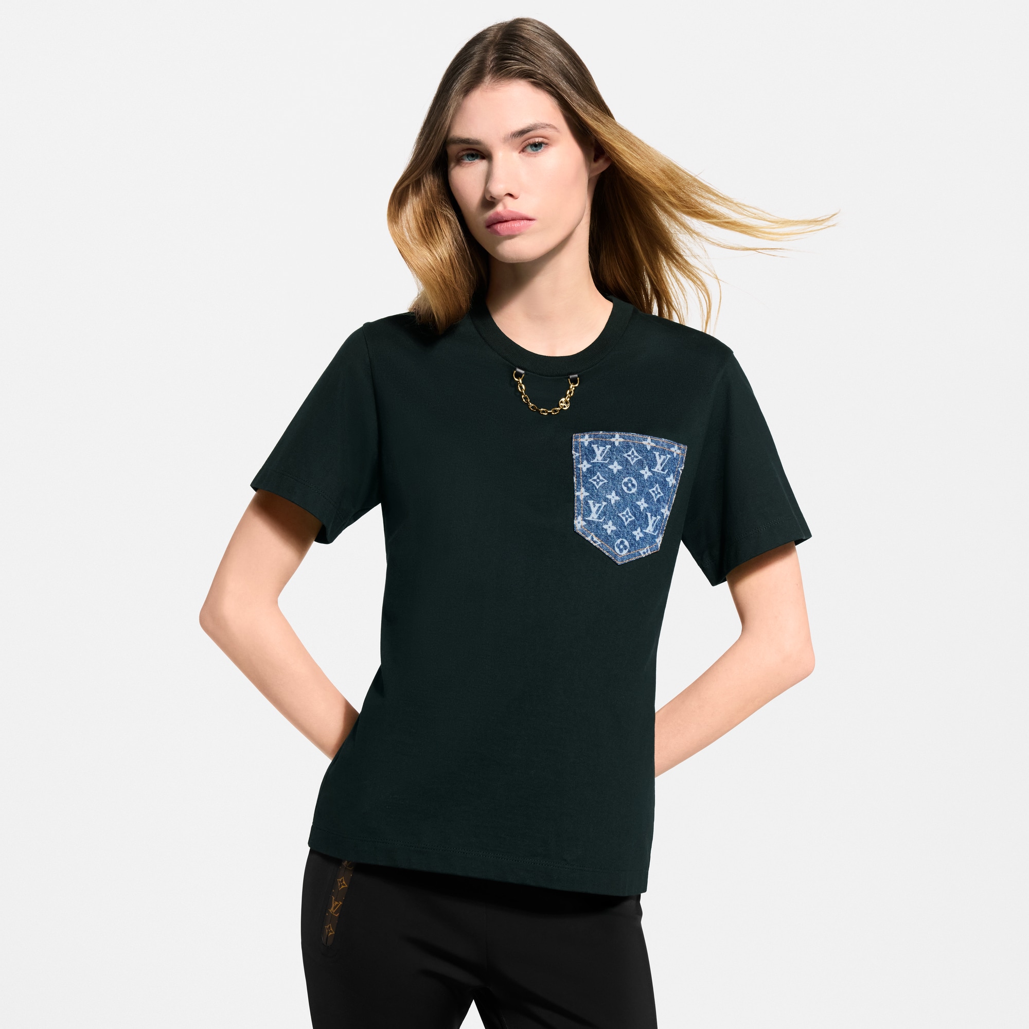 Monogram Pocket T-shirt - Women - Ready-to-Wear | LOUIS VUITTON ®