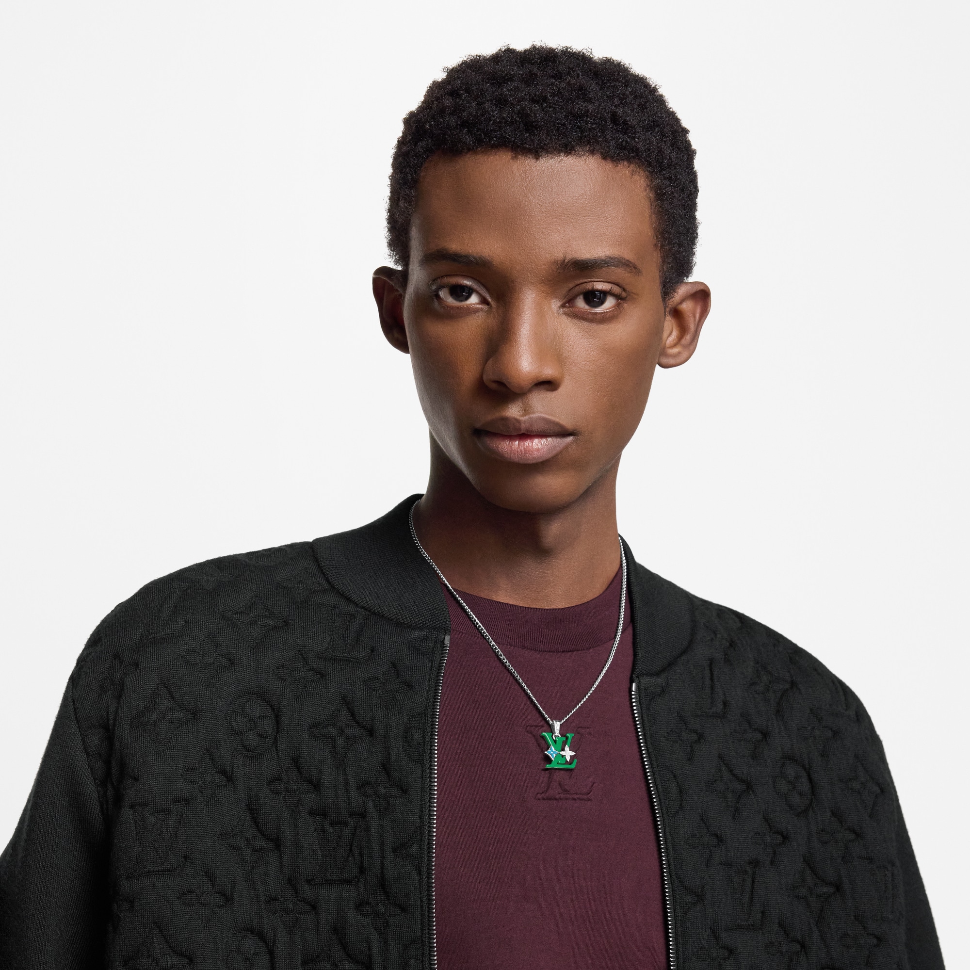S00 Fashion Jewelry Necklaces and Pendants Monogram Row Pendant | Louis Vuitton ® (Product zoom)