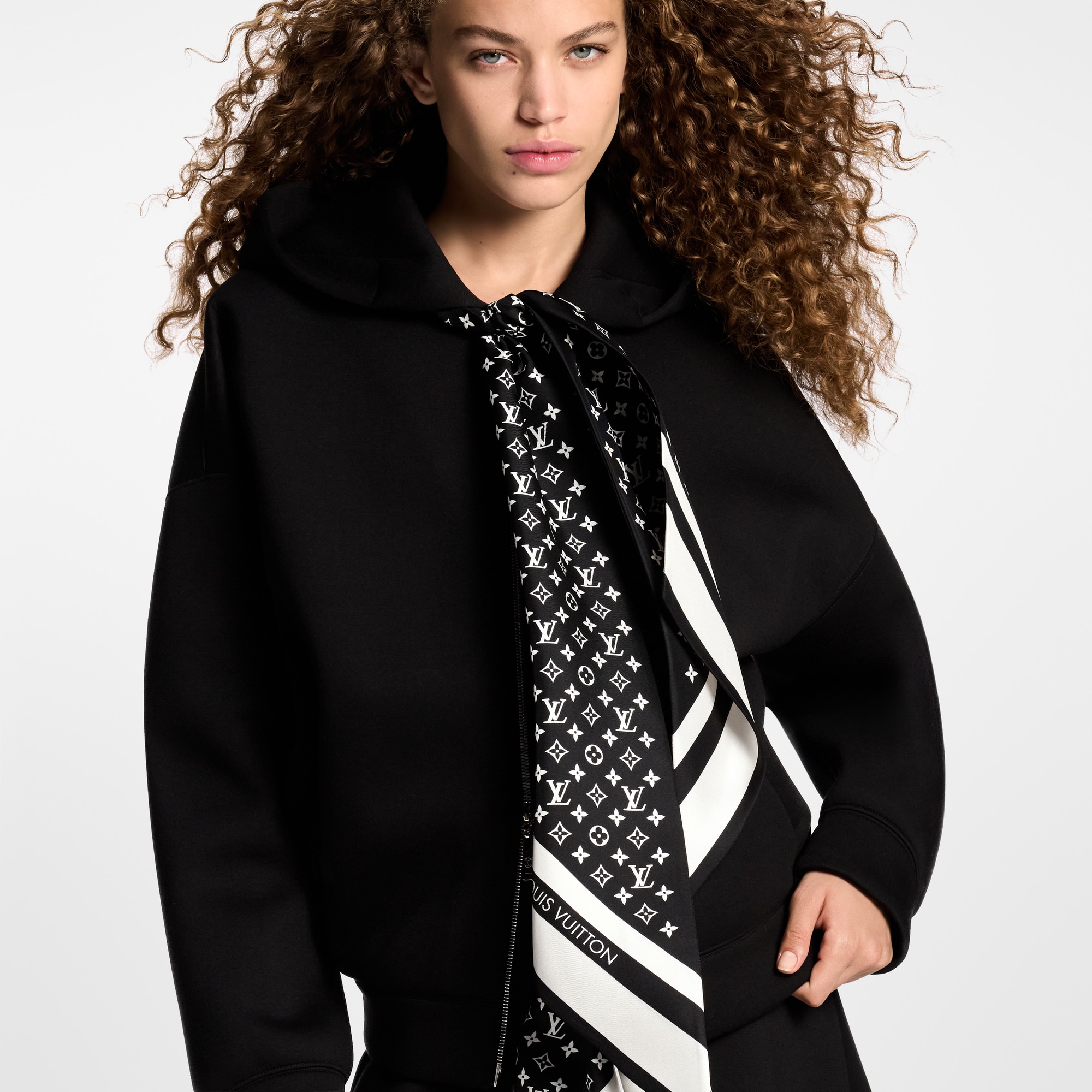  Ready-to-Wear Tops Monogram Scarf Zip-Up Hoodie | Louis Vuitton ® (Product zoom)