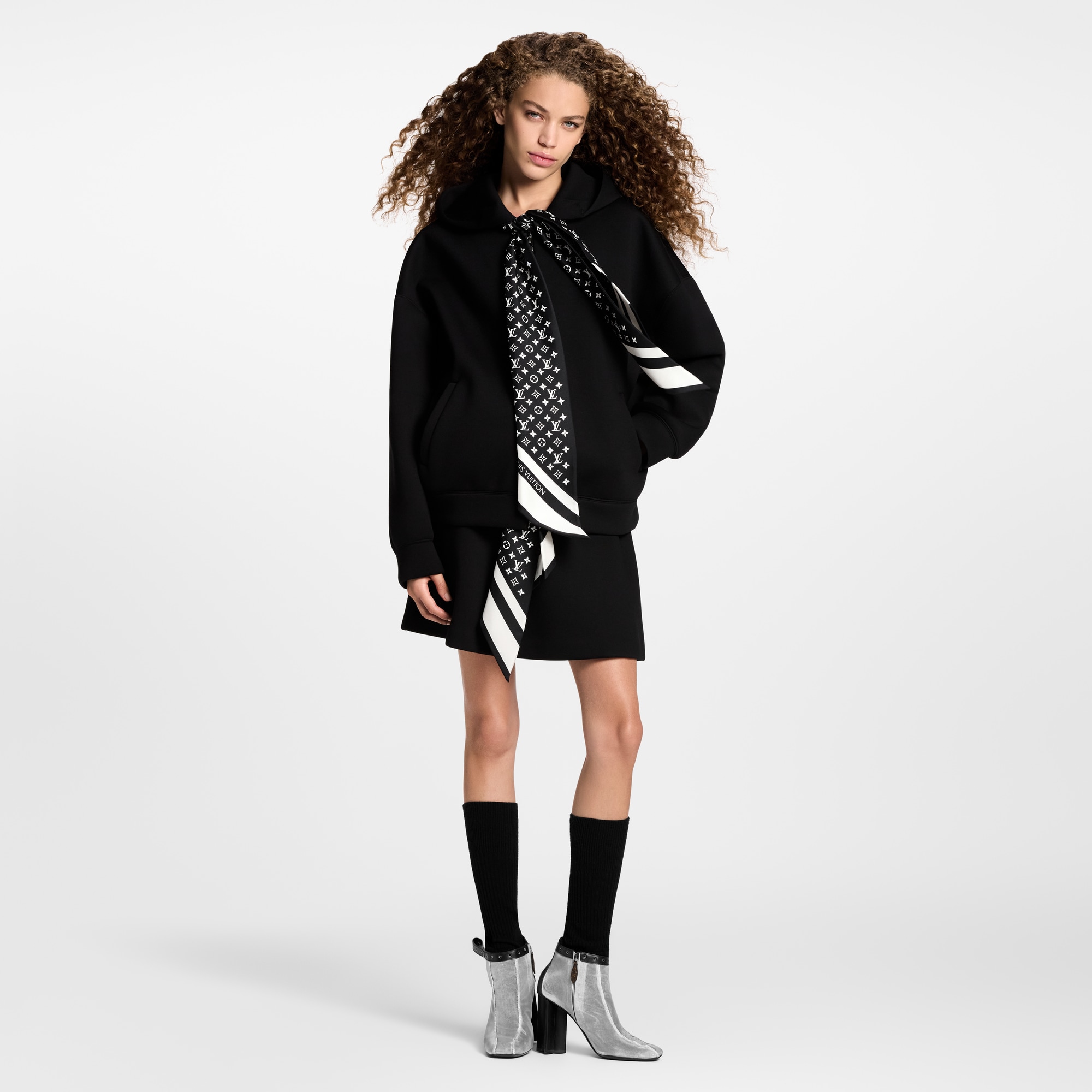  Ready-to-Wear Tops Monogram Scarf Zip-Up Hoodie | Louis Vuitton ® (Product zoom)