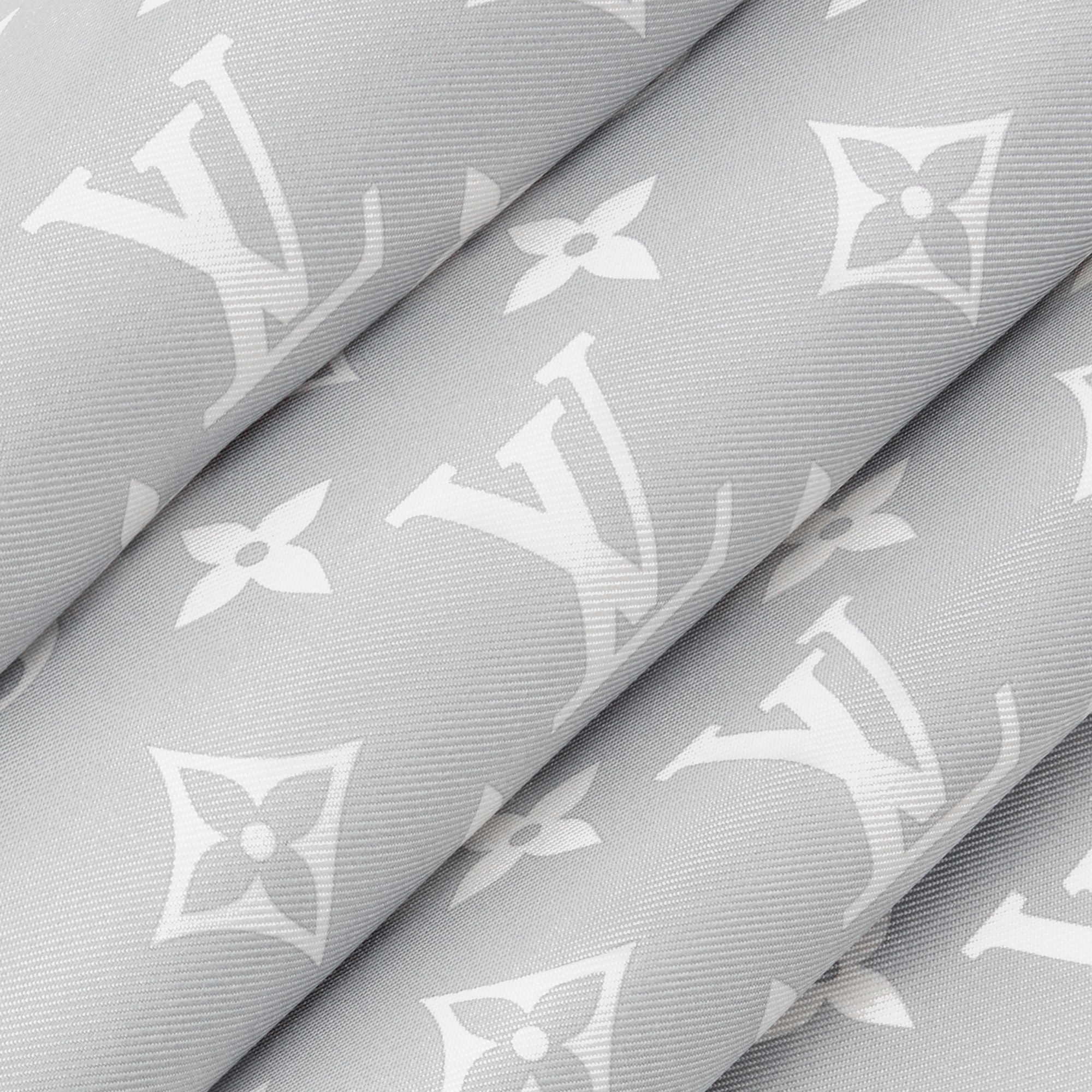 S00 Accessories Silk Squares and Bandeaus  Monogram Silhouette Square 90 | Louis Vuitton ® (Product zoom)