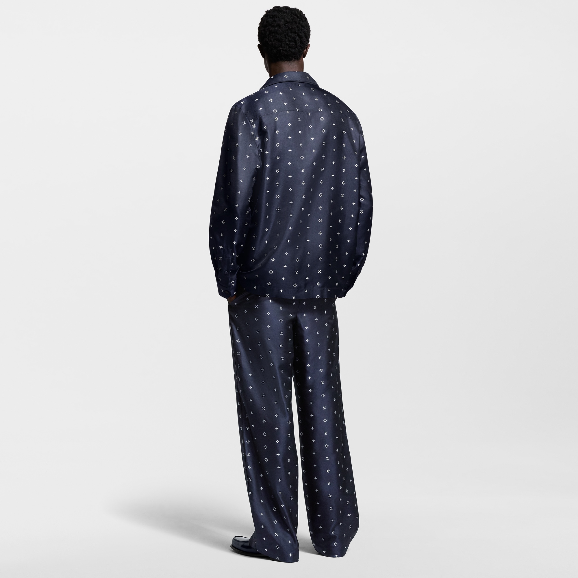  Ready-to-Wear Pants Monogram Silk Pajama Pants | Louis Vuitton ® (Product zoom)
