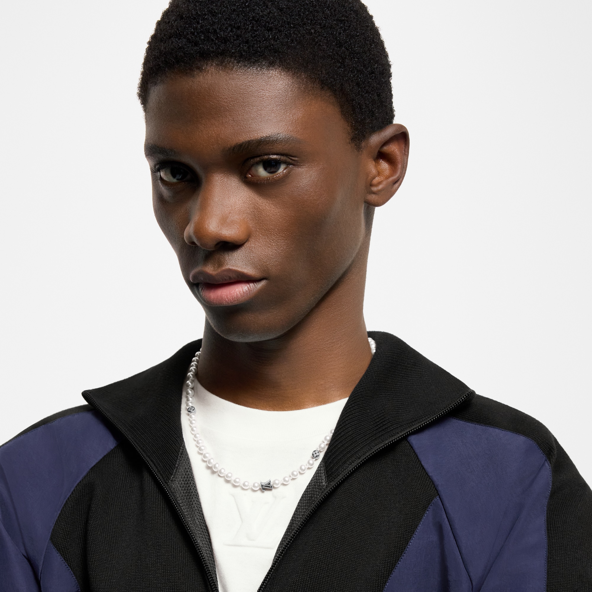 S00 Fashion Jewelry Necklaces and Pendants Monogram Slim Pearls Necklace | Louis Vuitton ® (Product zoom)