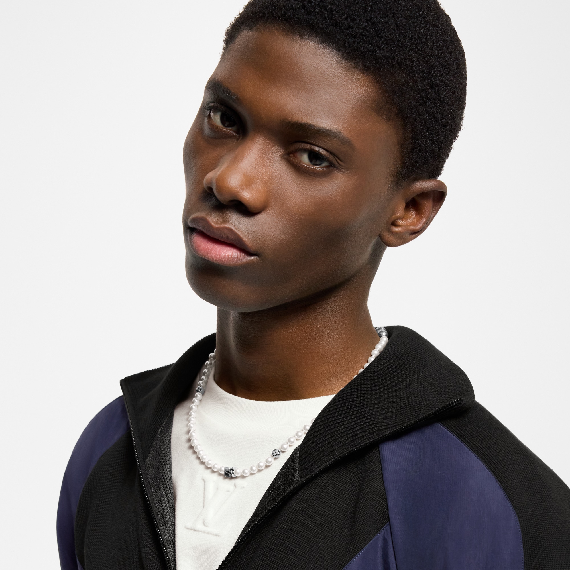 S00 Fashion Jewelry Necklaces and Pendants Monogram Slim Pearls Necklace | Louis Vuitton ® (Product zoom)