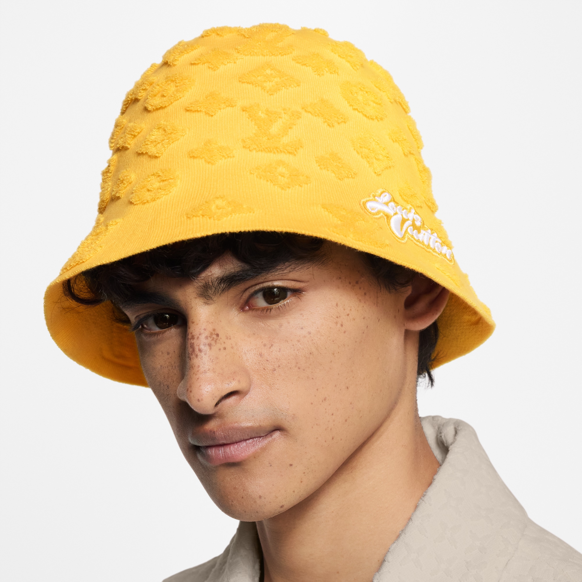 S00 Accessories Hats, Beanies and Gloves Monogram Sponge Bucket Hat | Louis Vuitton ® (Product zoom)