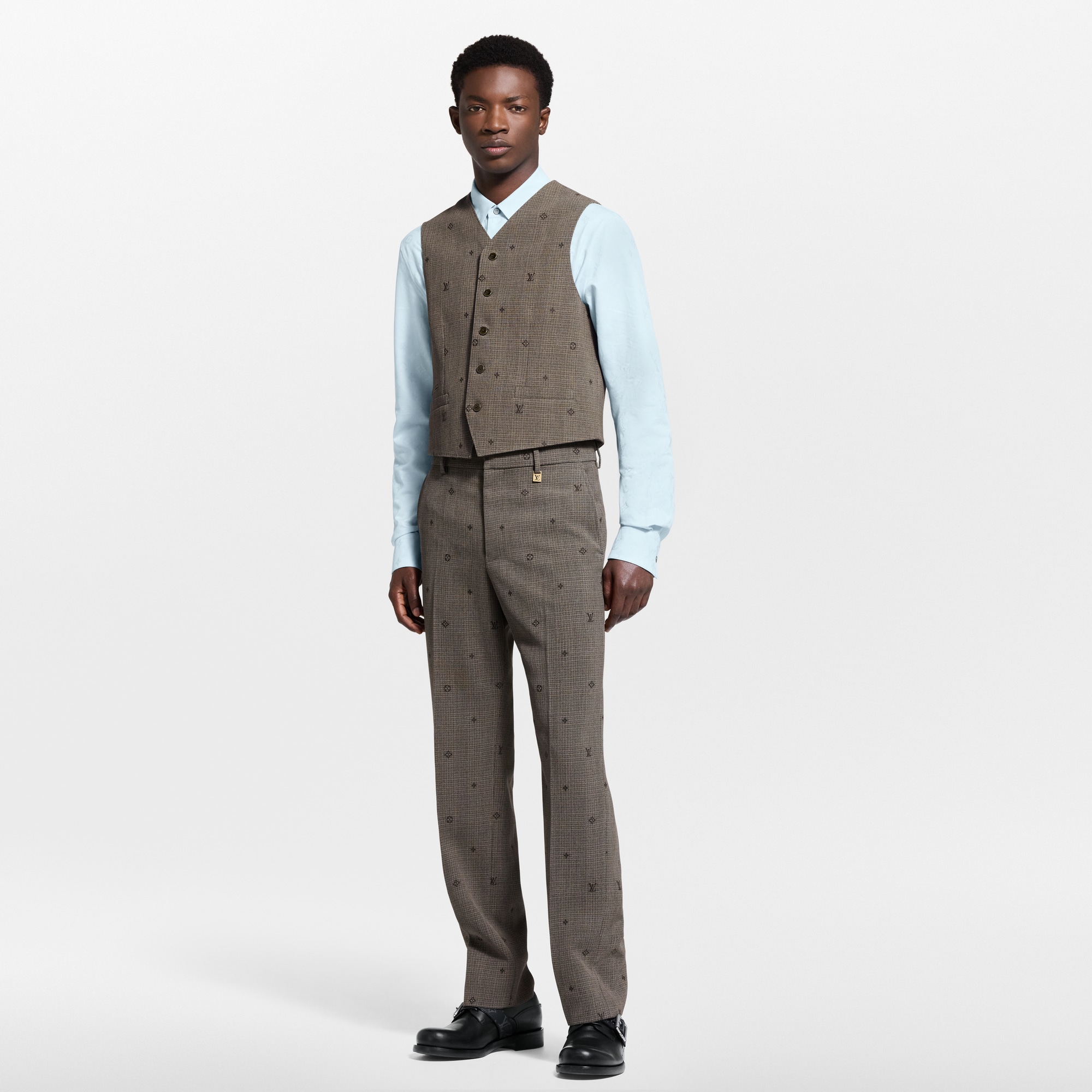  Ready-to-Wear All Ready-to-Wear Monogram Vest | Louis Vuitton ® (Product zoom)