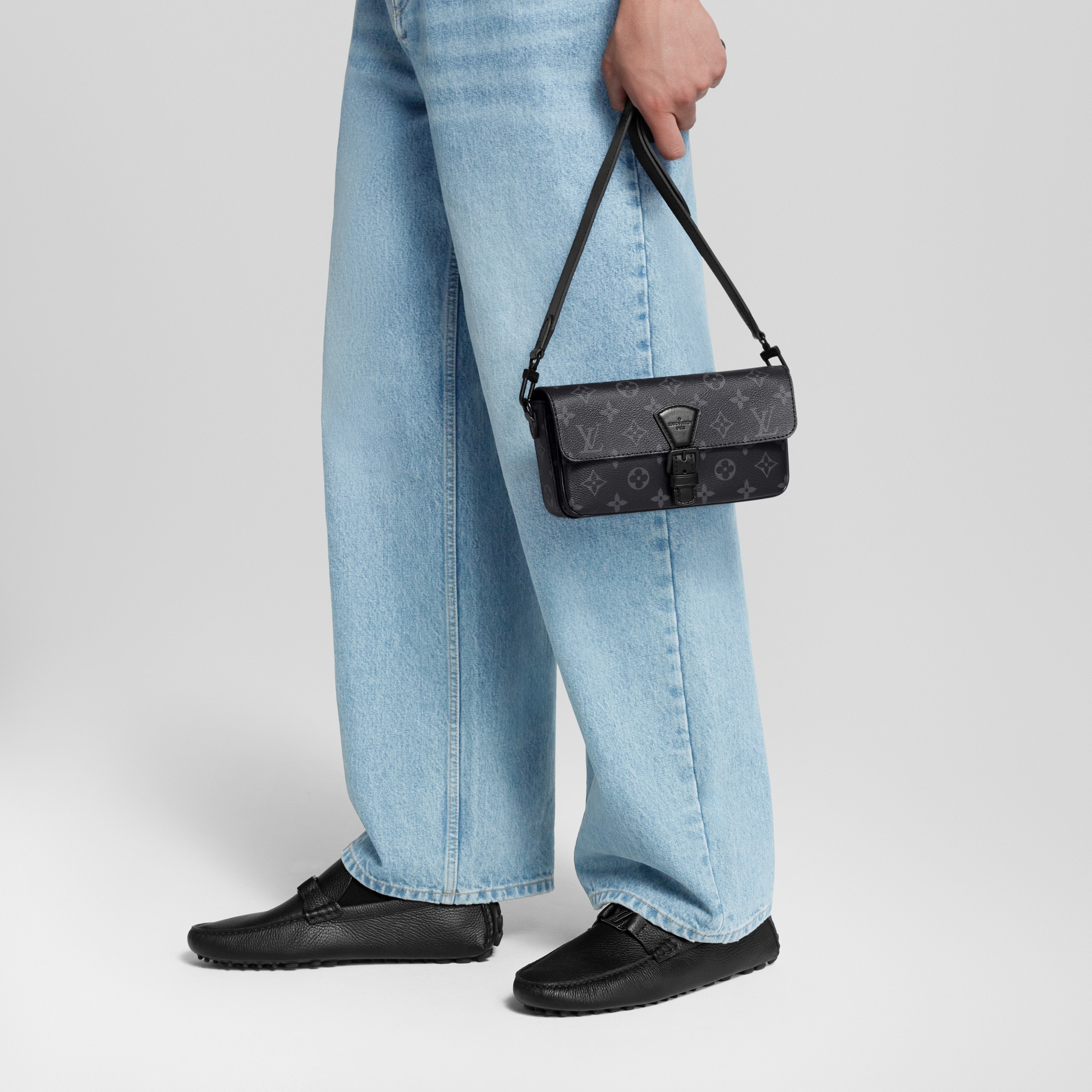 Monogram Eclipse Canvas Small Leather Goods Mini Bags Montsouris Wearable Wallet | Louis Vuitton ® (Product zoom)