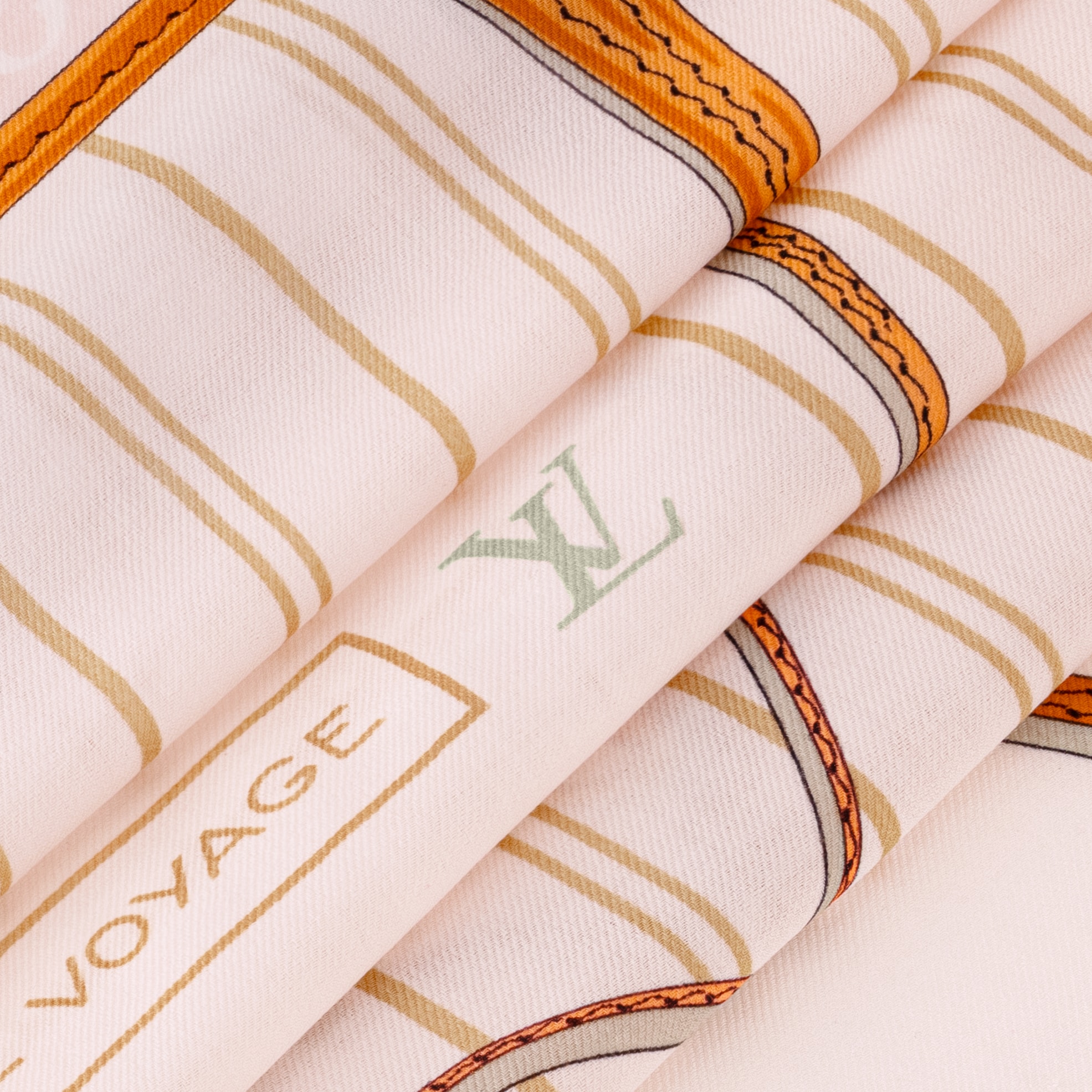 S00 Accessories Shawls and Stoles My Neverfull Shawl | Louis Vuitton ® (Product zoom)