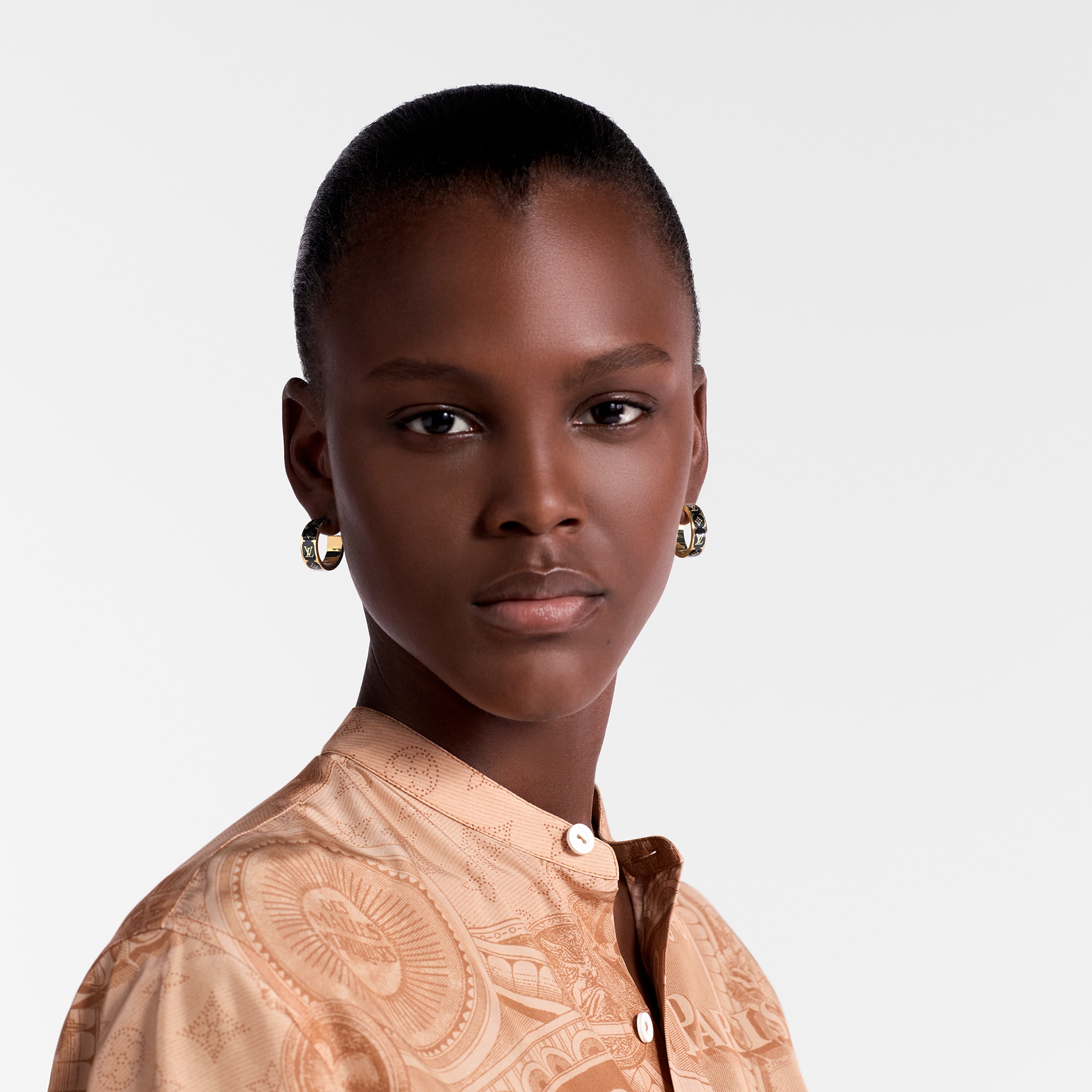 S00 Fashion Jewelry Earrings Nanogram Enamel Earrings | Louis Vuitton ® (Product zoom)