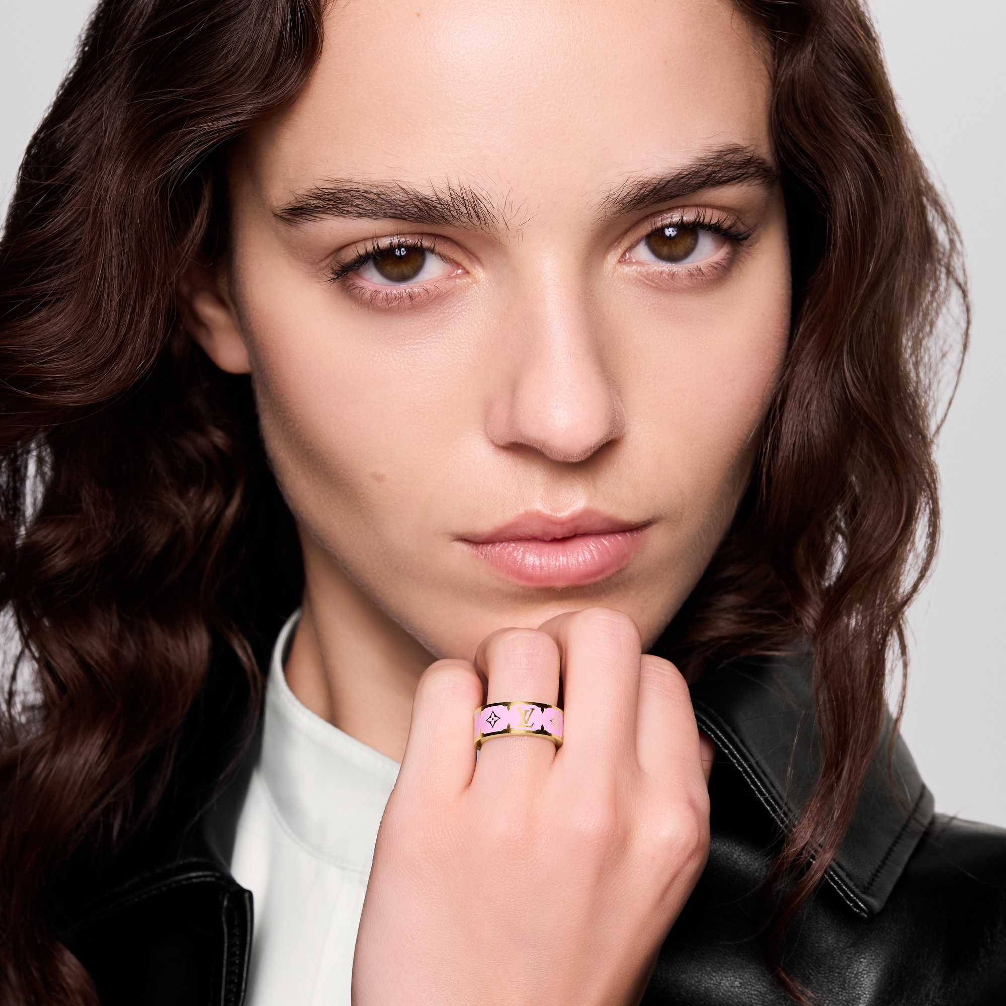 S00 Fashion Jewelry Rings Nanogram Enamel Ring | Louis Vuitton ® (Product zoom)