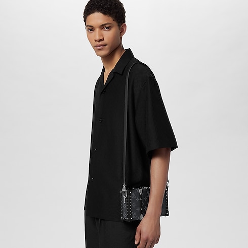 Monogram Eclipse Highlights Art of Living Campaign Neo Wallet Trunk | Louis Vuitton ® (Product zoom)