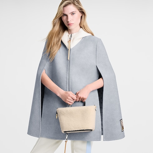 H33 Women's Bags LV Icons Neverfull Bandoulière Inside Out BB | Louis Vuitton ® (Product zoom)