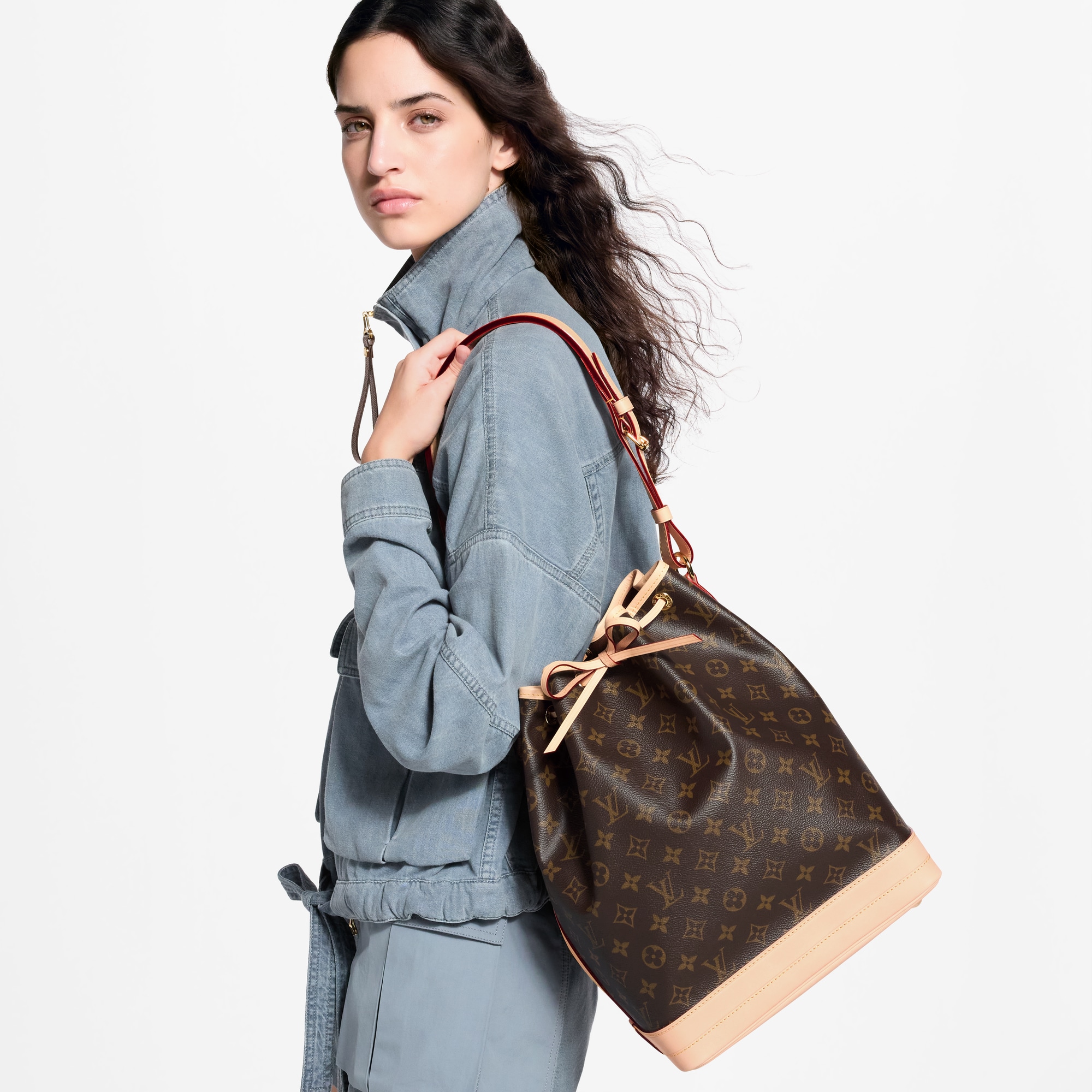 Louis Vuitton petite Noe Monogram Women\'s Bag Noé Monogram - Women - Handbags | LOUIS VUITTON ® main image 2