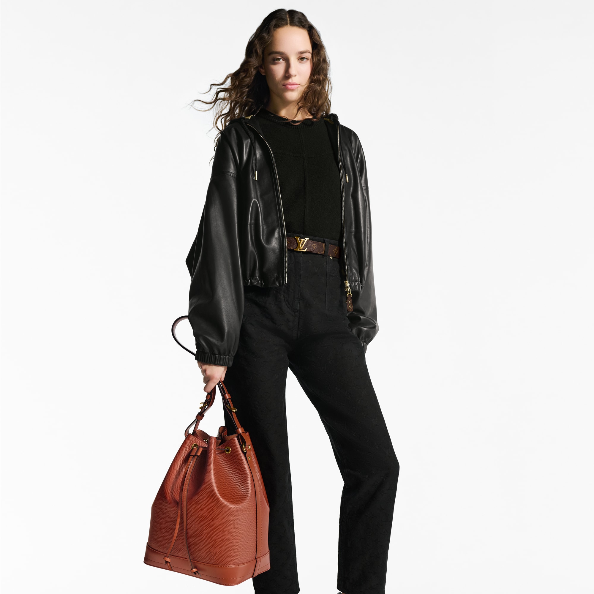 Epi Leather Handbags All Collections Noé MM | Louis Vuitton ® (Product zoom)