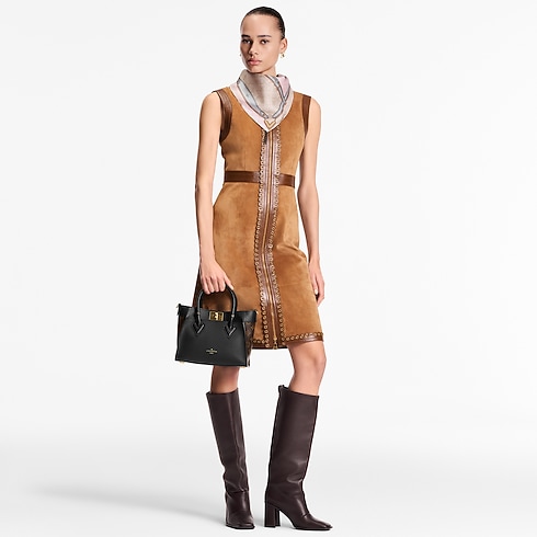 High End Leathers Handbags All Handbags On My Side PM | Louis Vuitton ® (Product zoom)