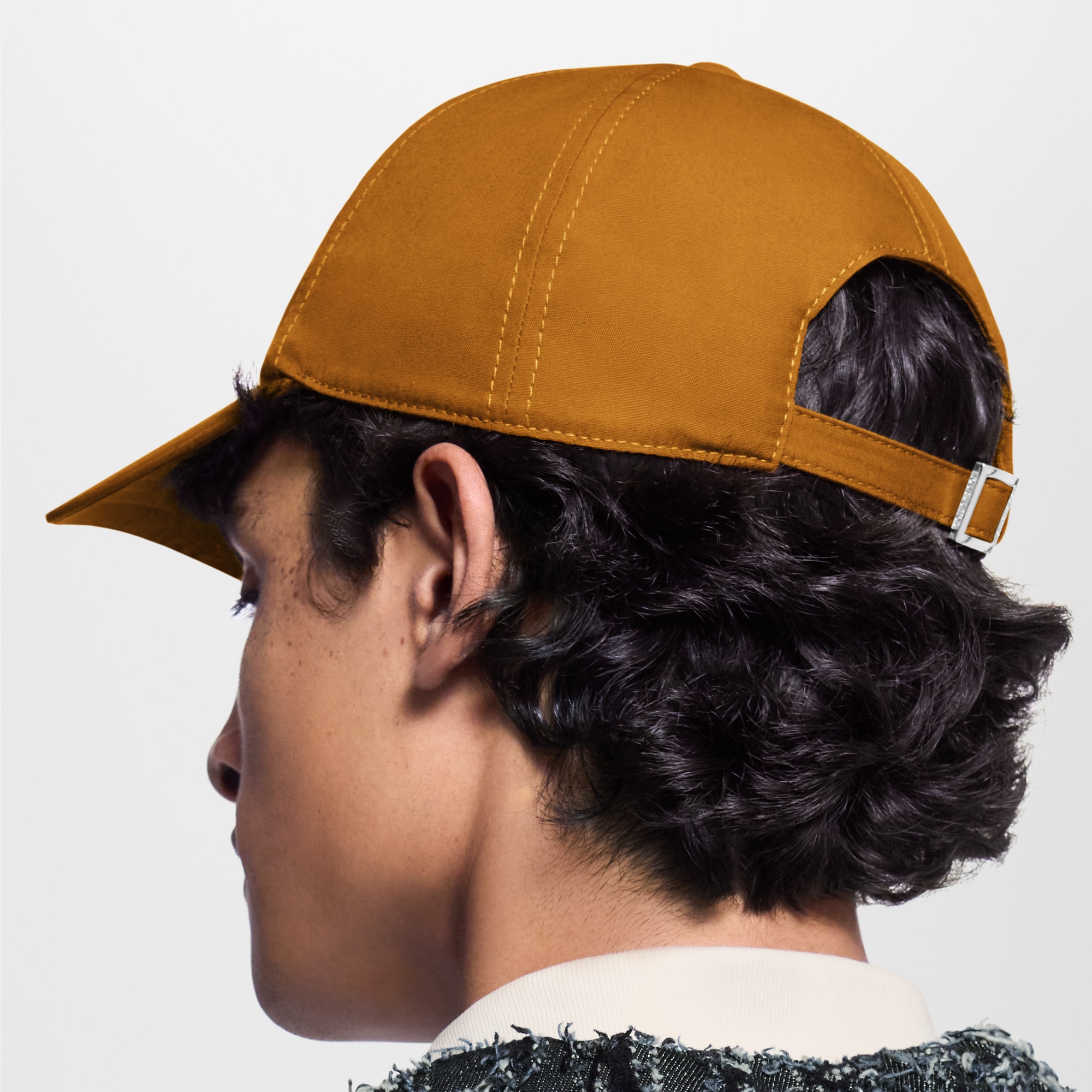 S00 Accessories Hats, Beanies and Gloves Only LV Cap | Louis Vuitton ® (Product zoom)