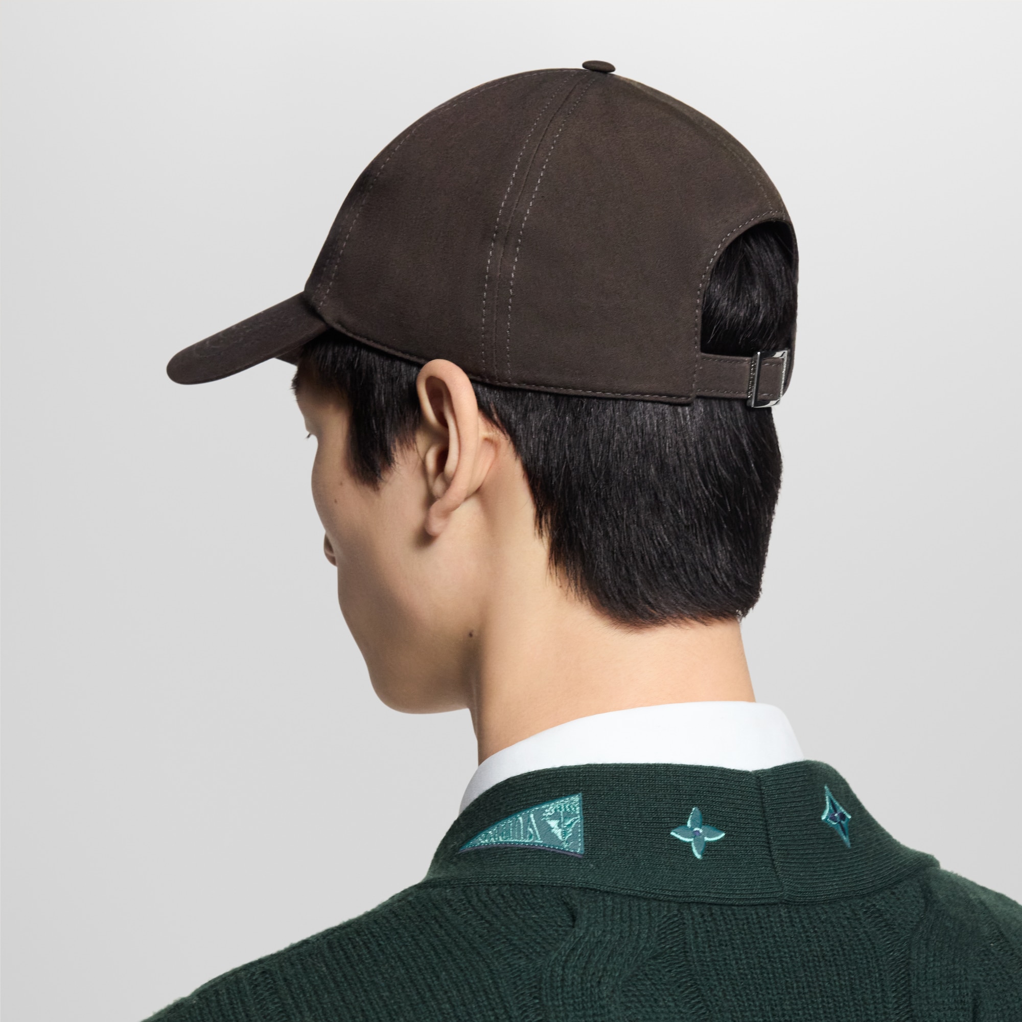 S00 Accessories Hats, Beanies and Gloves Only LV Cap | Louis Vuitton ® (Product zoom)