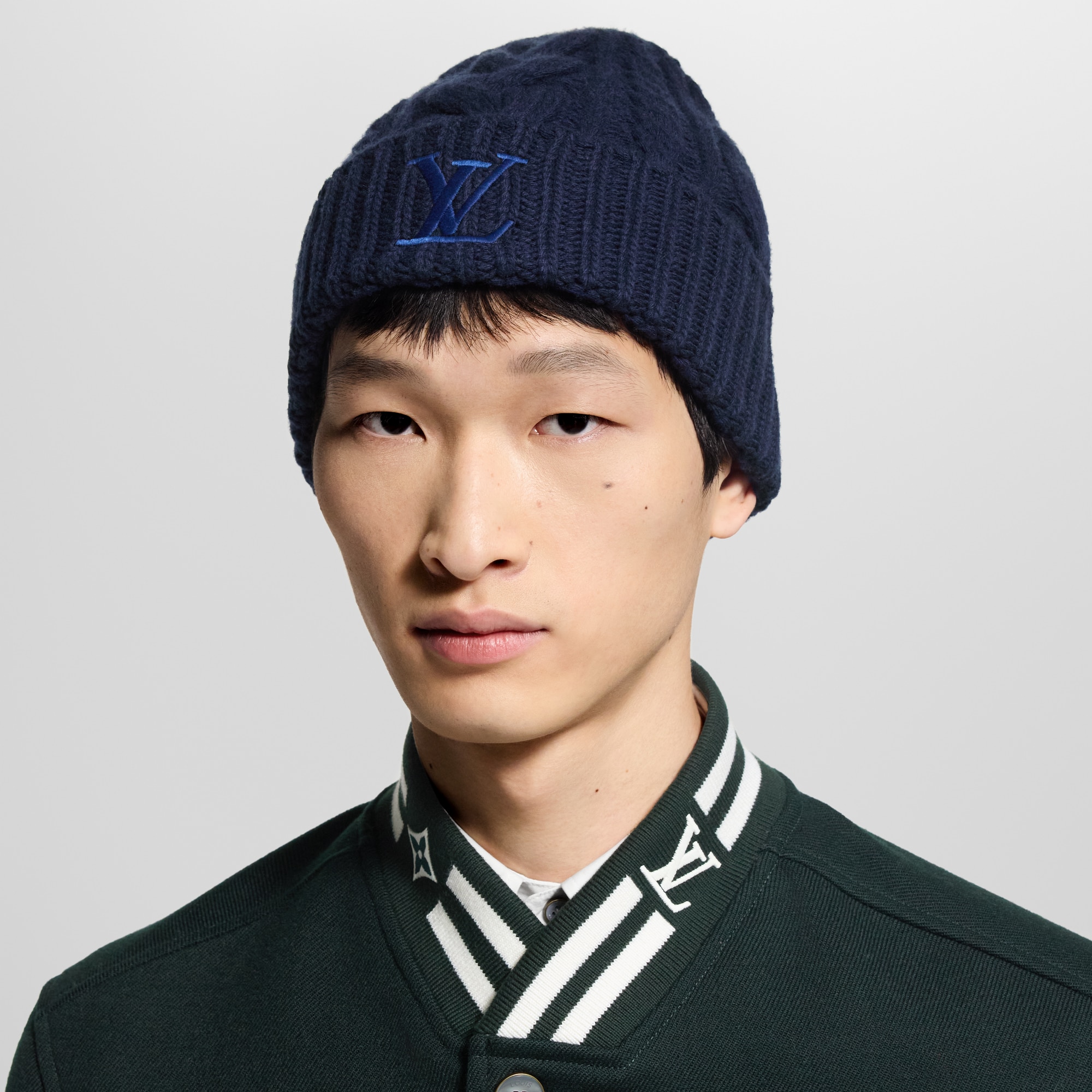 Only LV Mini Cable Beanie S00 - Men - Accessories | LOUIS  display picture 2