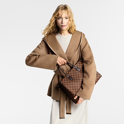 Damier Ebene Women's Bags LV Icons OnTheGo MM | Louis Vuitton ® (Product zoom)