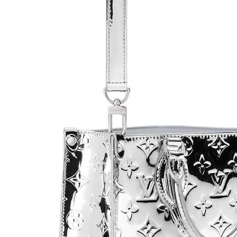 Other Monogram Canvas Handbags All Handbags Onthego PM | Louis Vuitton ® (Product zoom)