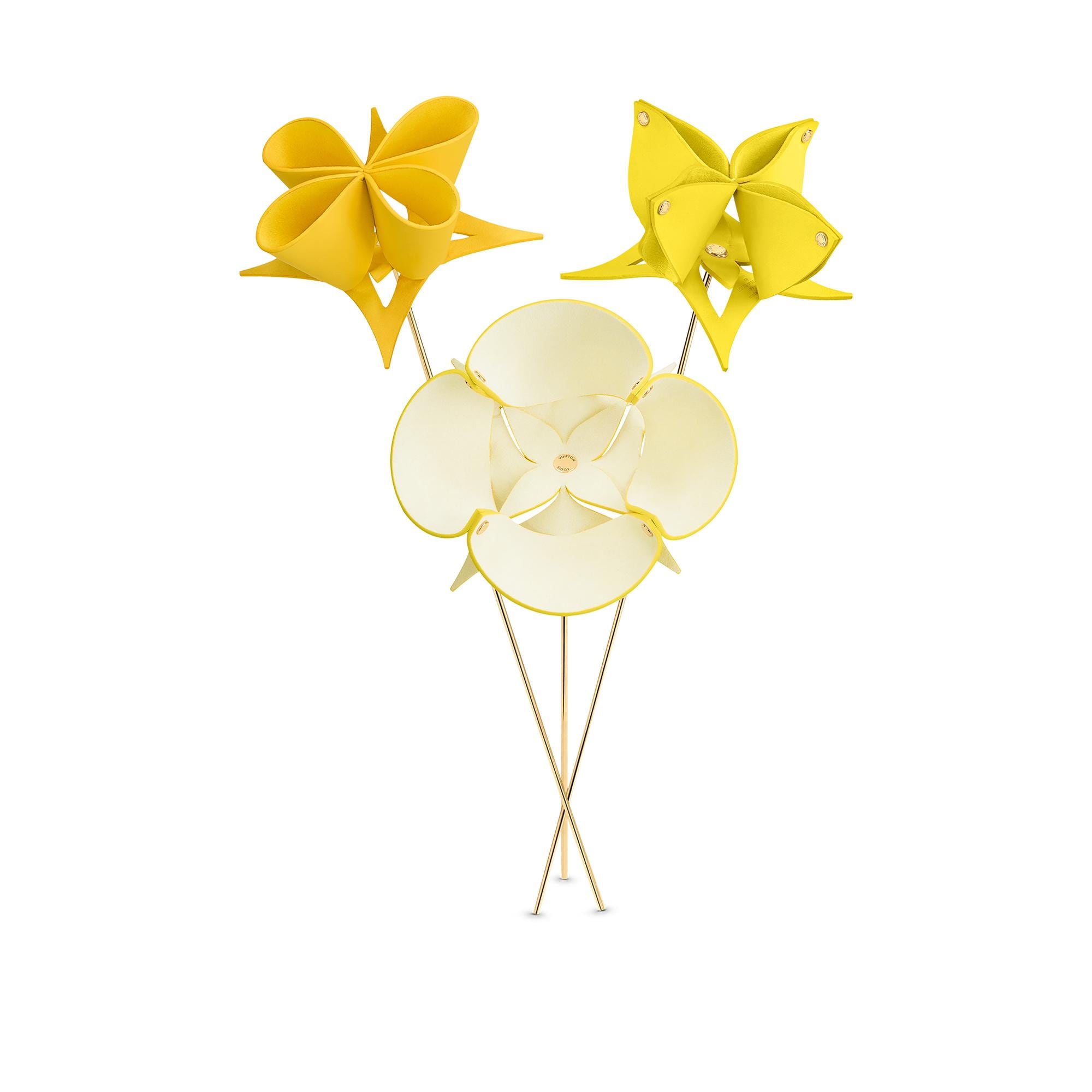  Home and Art of Dining Decoration Origami Flowers by Atelier Oï | Louis Vuitton ® (Product zoom)