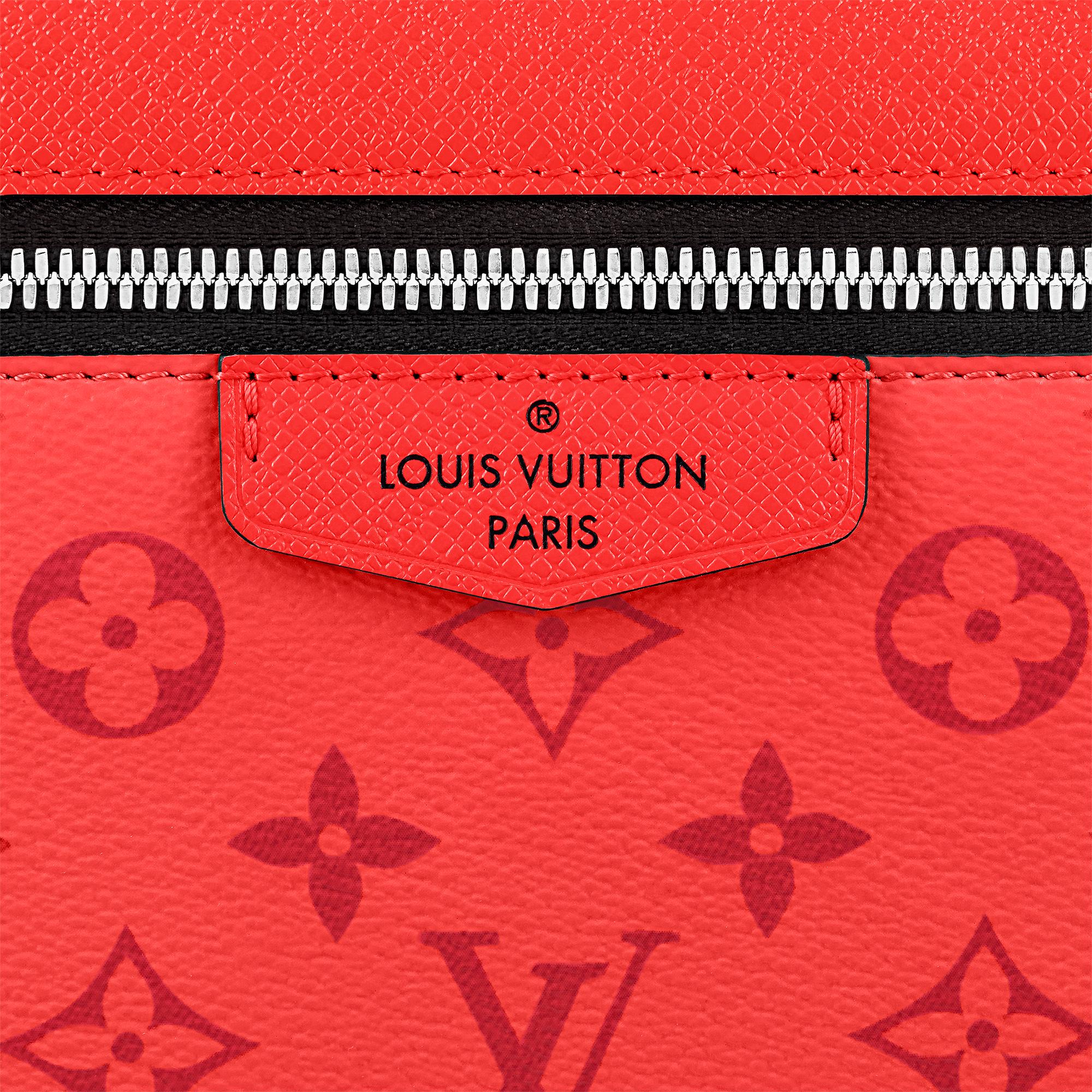 Louis Vuitton Outdoor Messenger Bag Monogram Eclipse Coated Canvas – Only  Worn Once