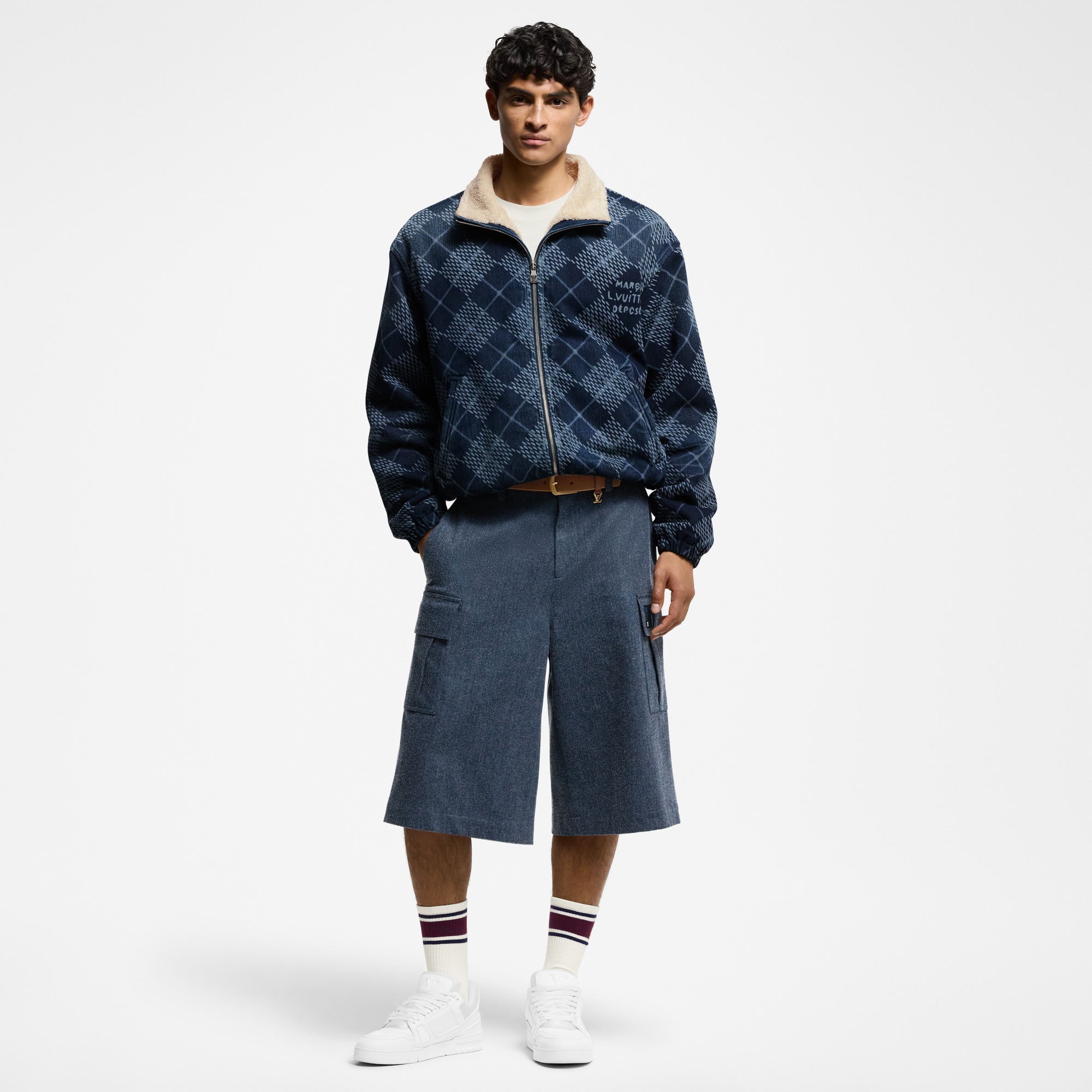  Ready-to-Wear Pants Oversized Cotton And Wool Blend Cargo Shorts | Louis Vuitton ® (Product zoom)