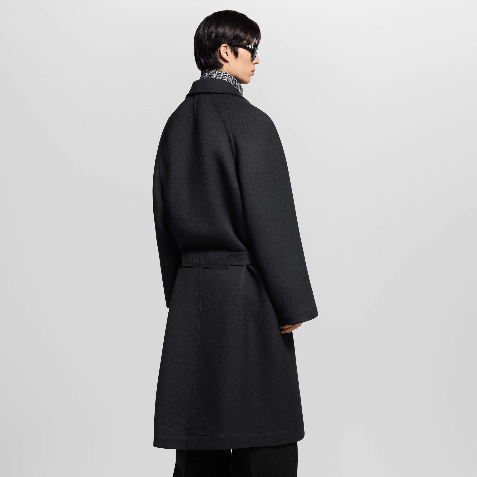  Ready-to-Wear Coats and Outerwear Oversized Single-Breasted Coat | Louis Vuitton ® (Product zoom)