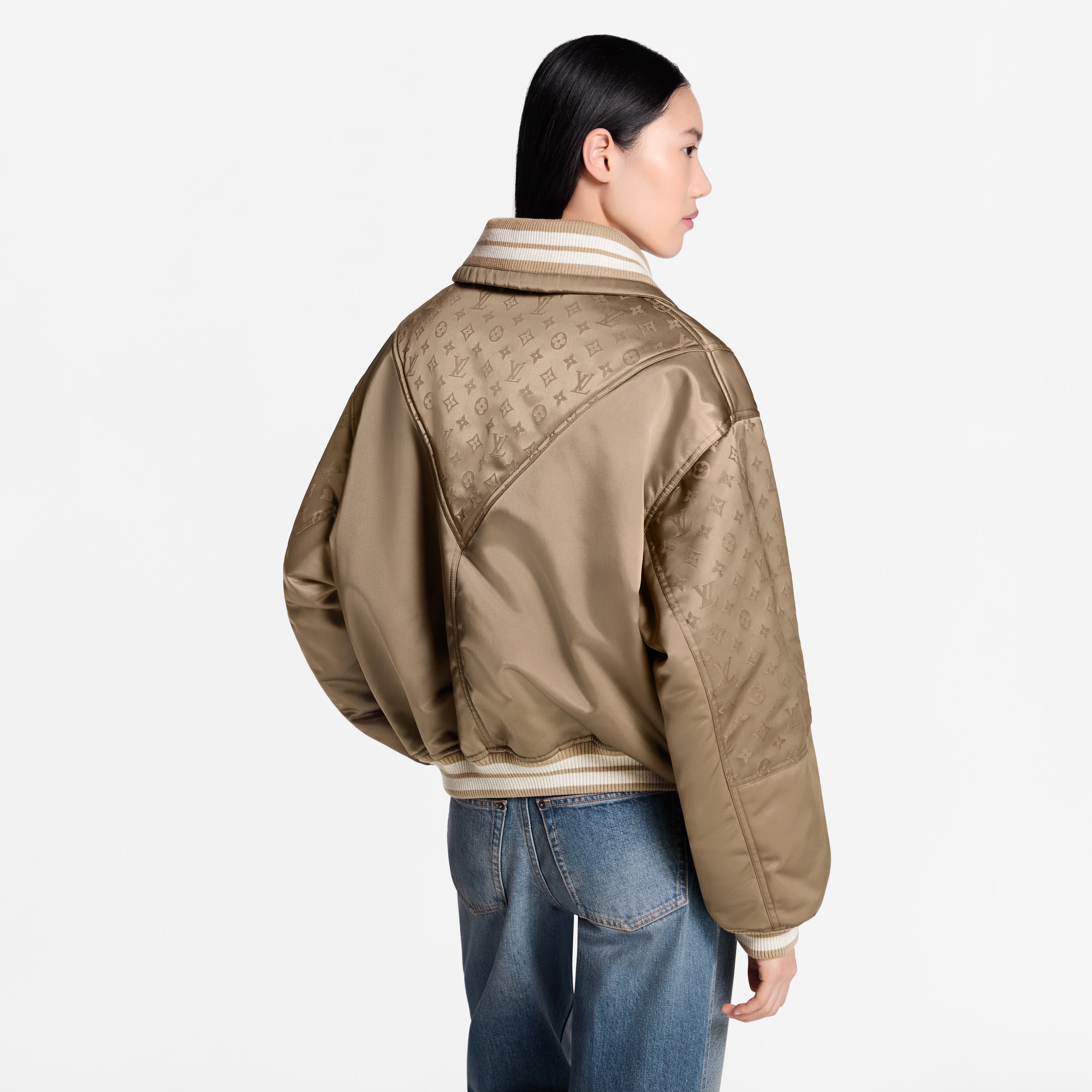  Ready-to-Wear Coats and Jackets Padded Bomber Jacket
 | Louis Vuitton ® (Product zoom)