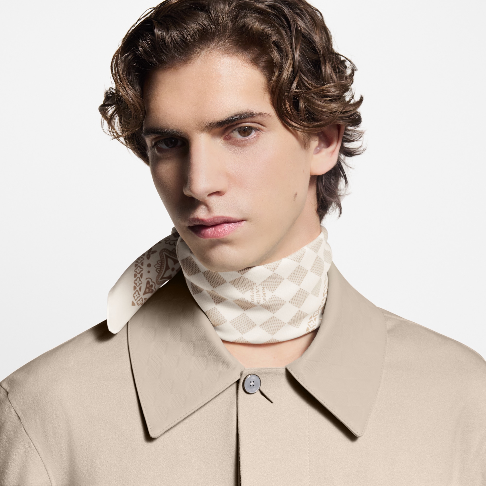 S00 Accessories Silk and Bandanas Paisley Bandana | Louis Vuitton ® (Product zoom)