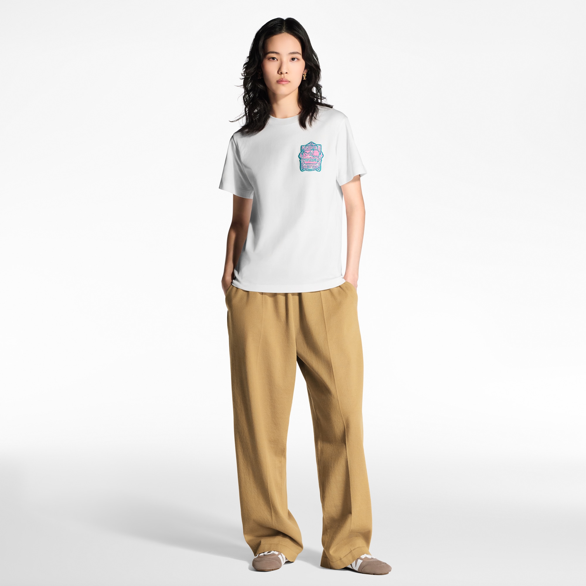  Ready-to-Wear Tops Parrot Patch T-Shirt | Louis Vuitton ® (Product zoom)
