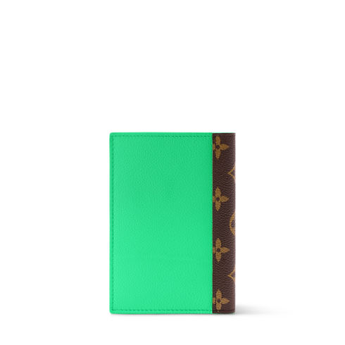 Small Leather Goods Card Holders and Key Holders Passport Cover | Louis Vuitton ® (Product zoom)