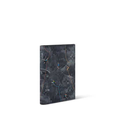 G74 Travel Travel Accessories Passport Cover | Louis Vuitton ® (Product zoom)