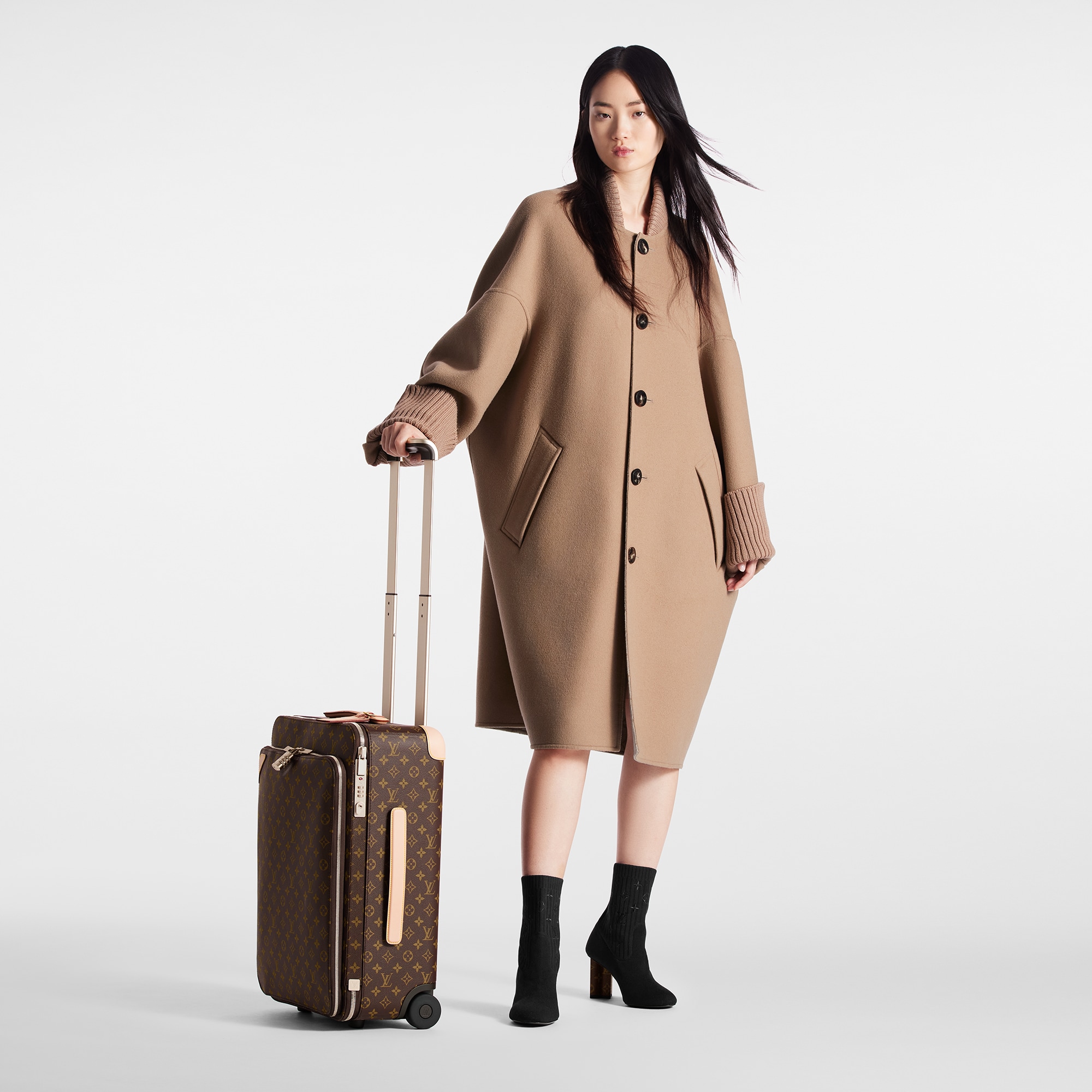 Monogram Travel All Luggage and Accessories Pégase | Louis Vuitton ® (Product zoom)