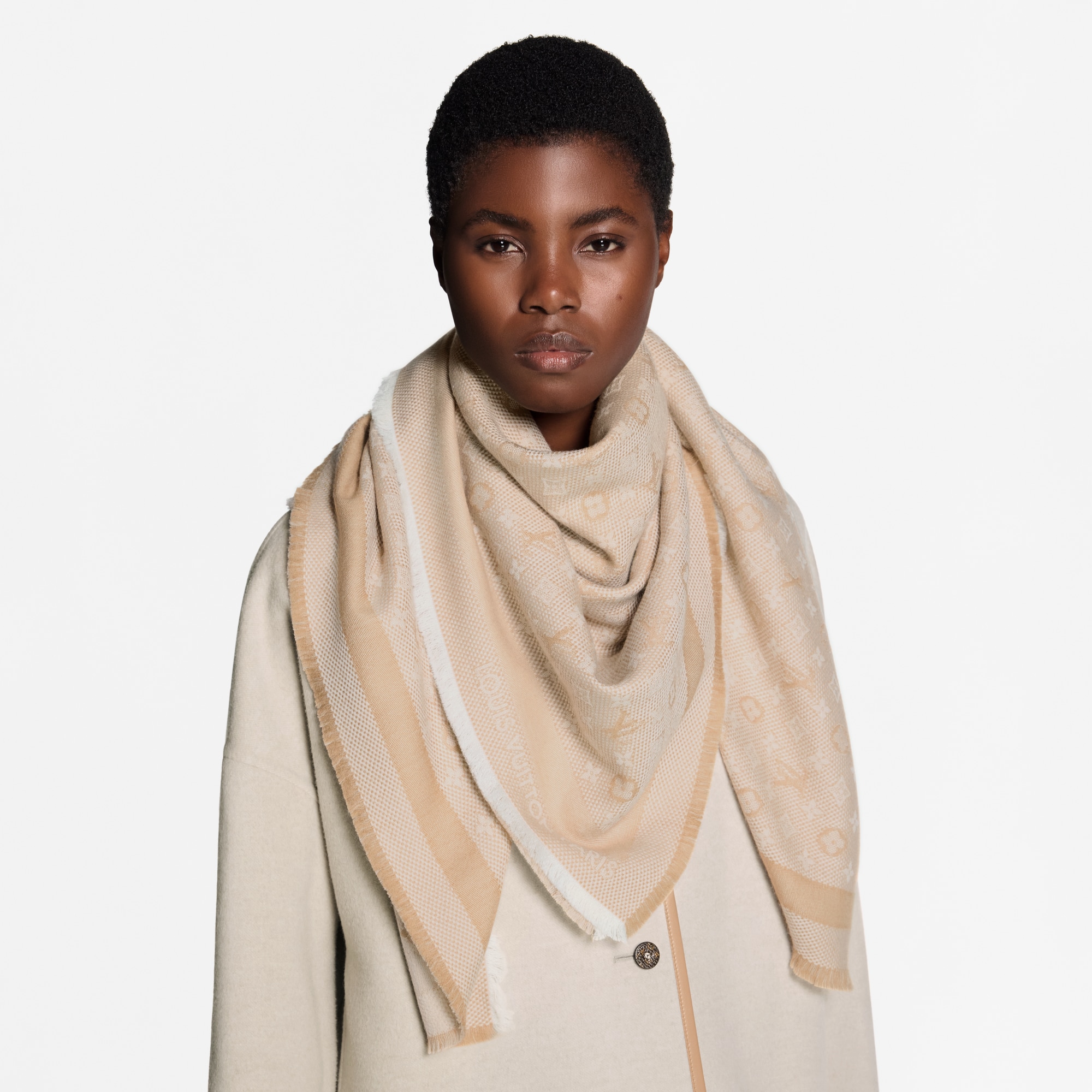 S00 Accessories Shawls and Stoles Petit Natte Shawl | Louis Vuitton ® (Product zoom)