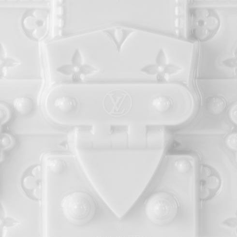 Monogram Highlights Art of Living Campaign Petite Malle Porcelain Vase | Louis Vuitton ® (Product zoom)