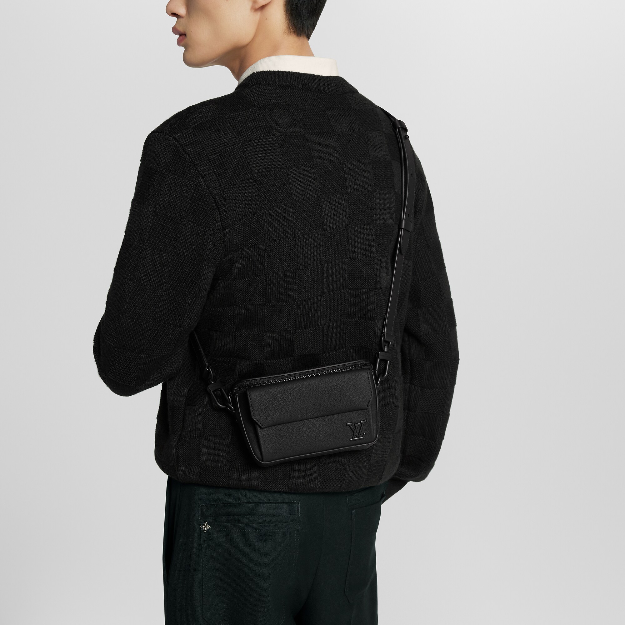 Pilot Wearable Wallet