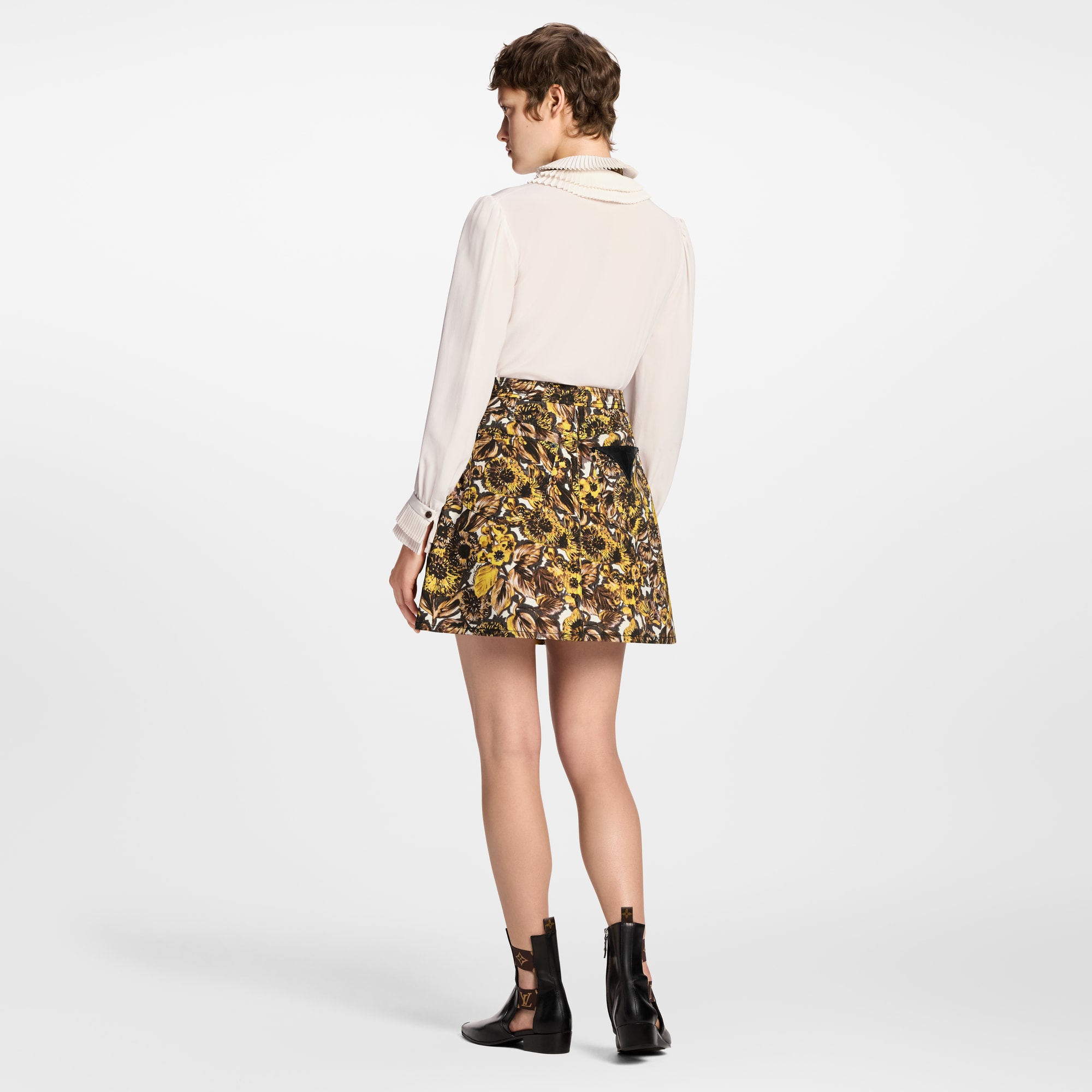  Ready-to-Wear Tops Pleat Collar Blouse | Louis Vuitton ® (Product zoom)